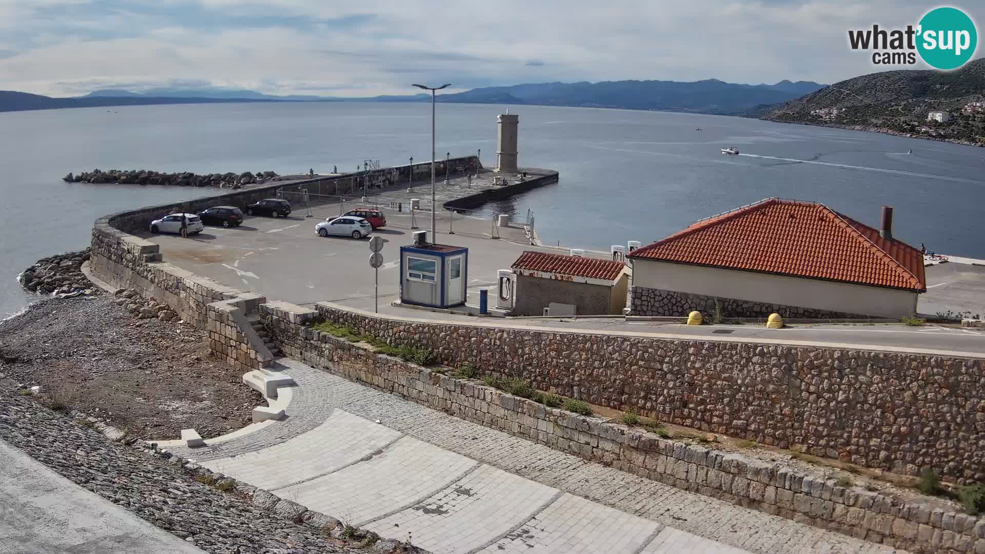 Webcam port de Senj – Vue sur la jetée et le phare