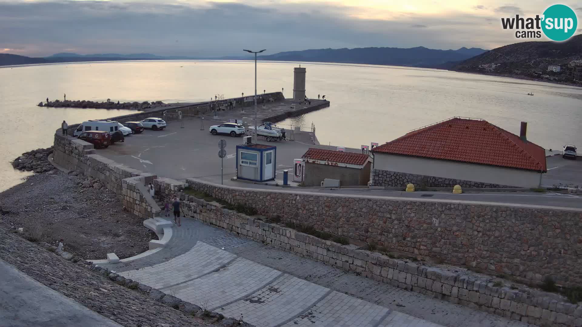 Webcam Porto di Segna – Frangiflutti e Faro in diretta