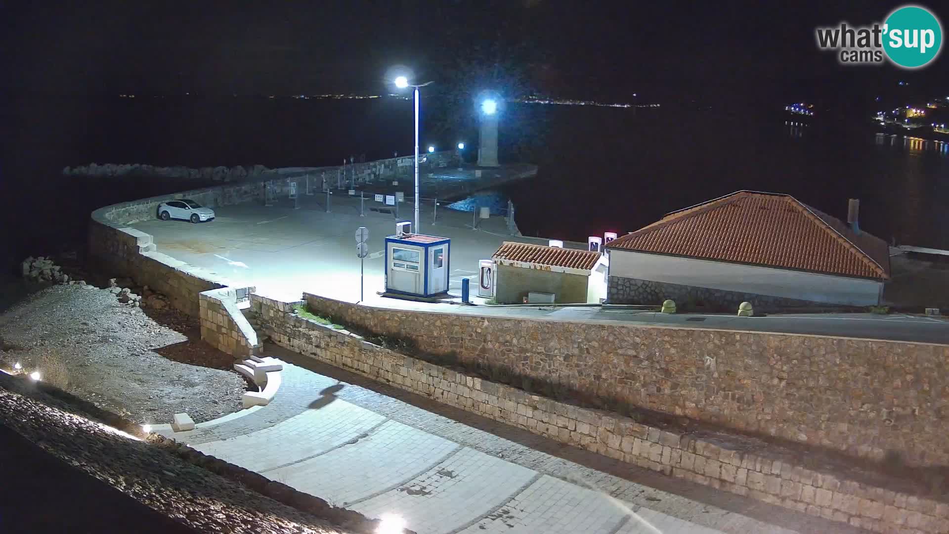 Senj Hafen Webcam – Wellenbrecher & Leuchtturm Liveblick
