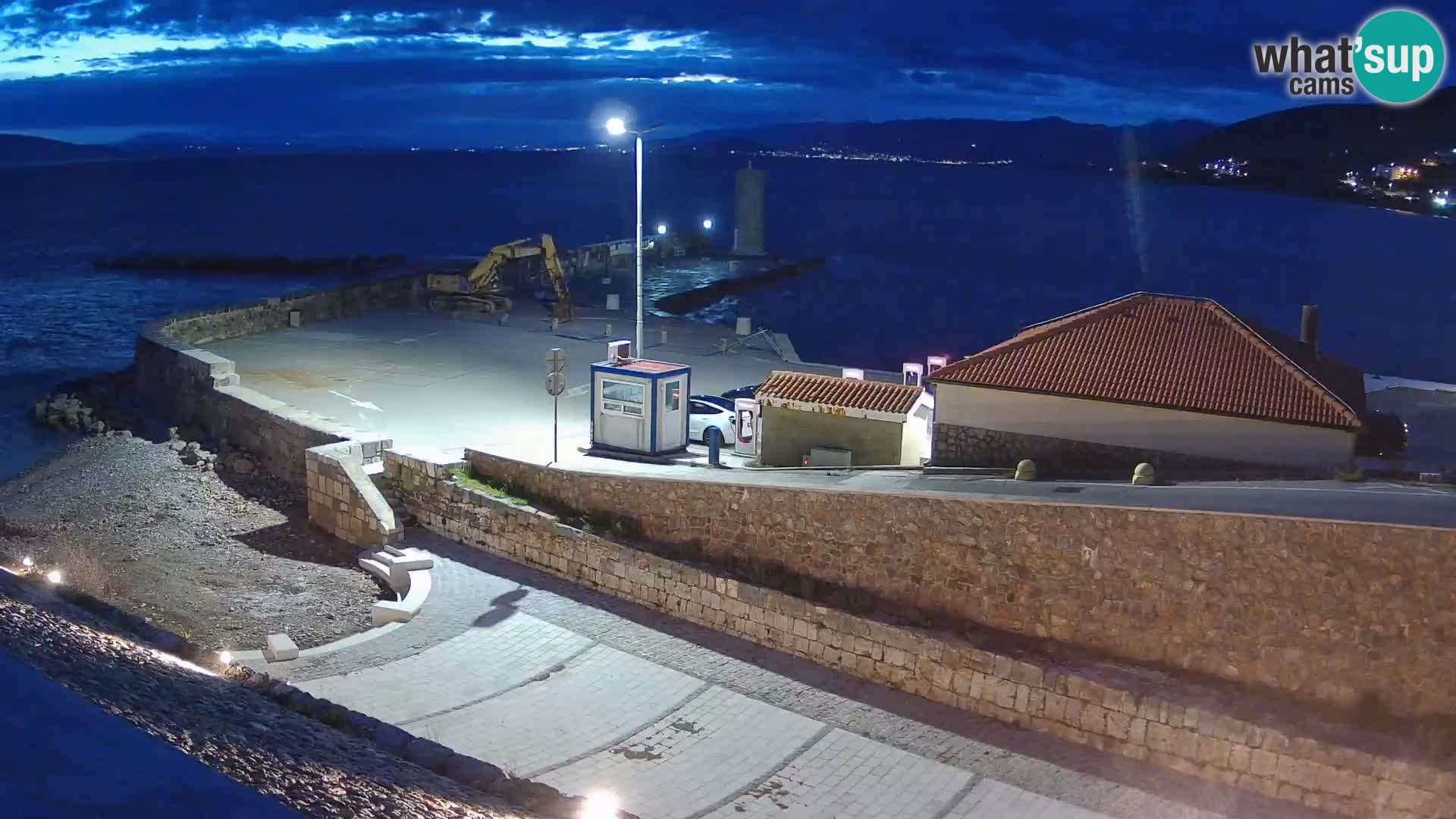 Webcam puerto de Senj – Rompeolas y faro en directo