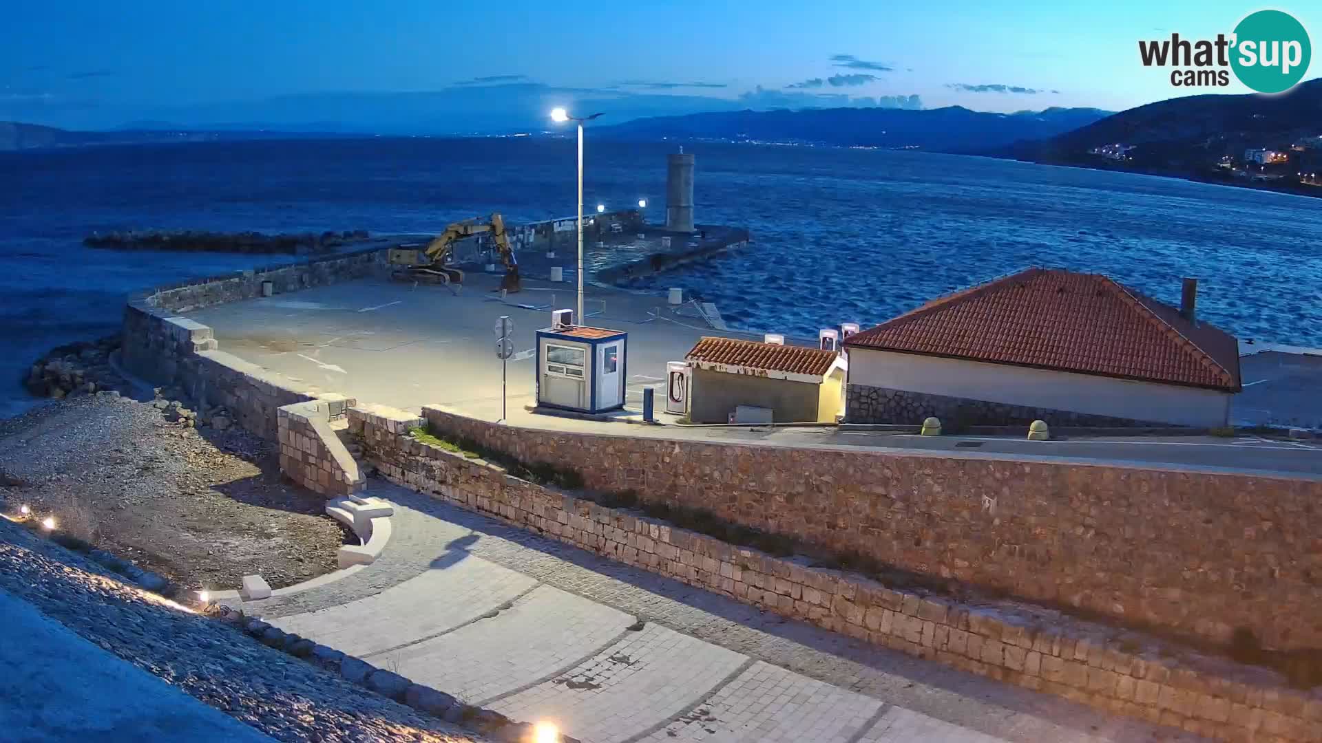 Senj Harbour Webcam – Breakwater & Lighthouse Live View