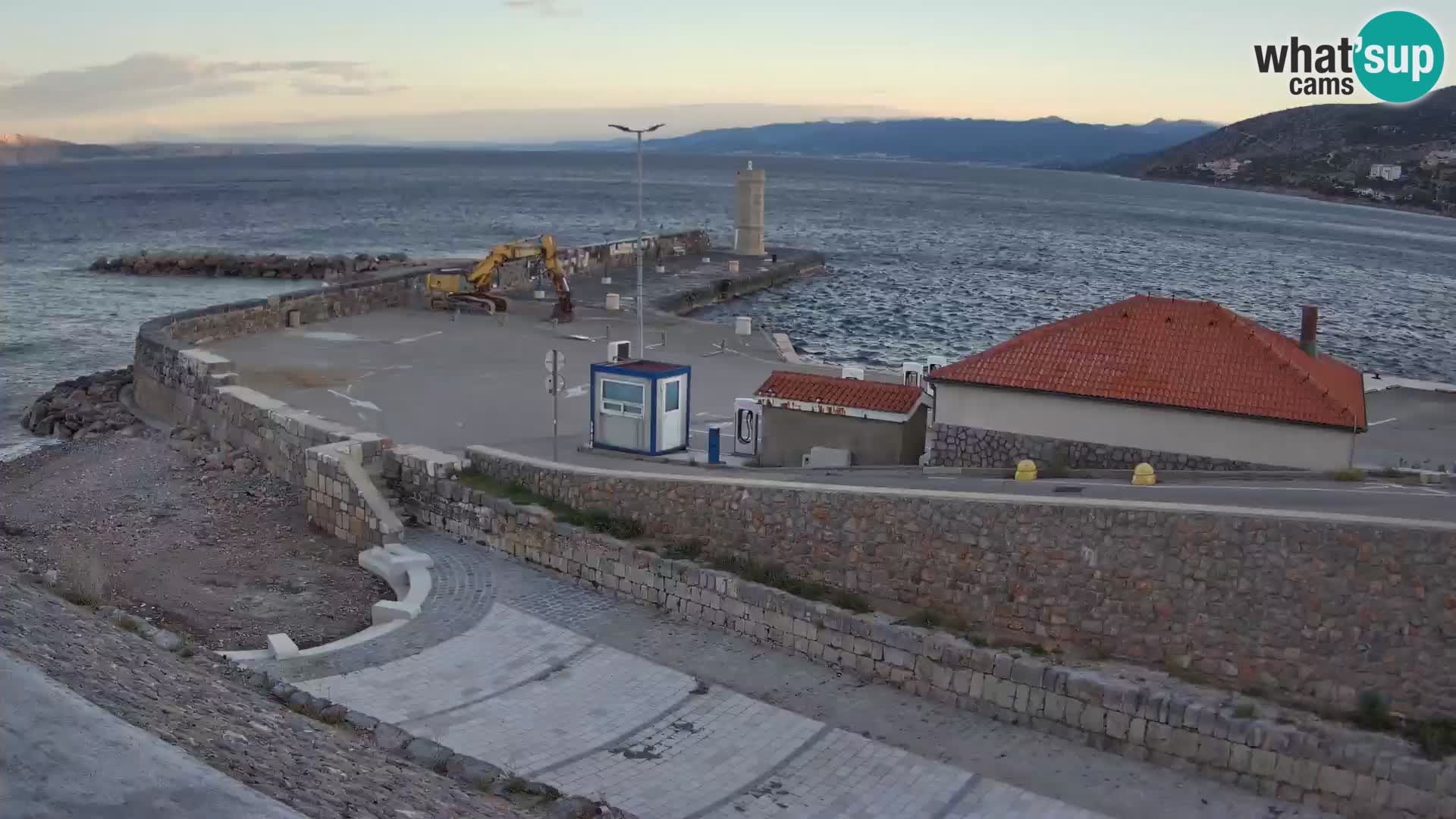 Senj Harbour Webcam – Breakwater & Lighthouse Live View