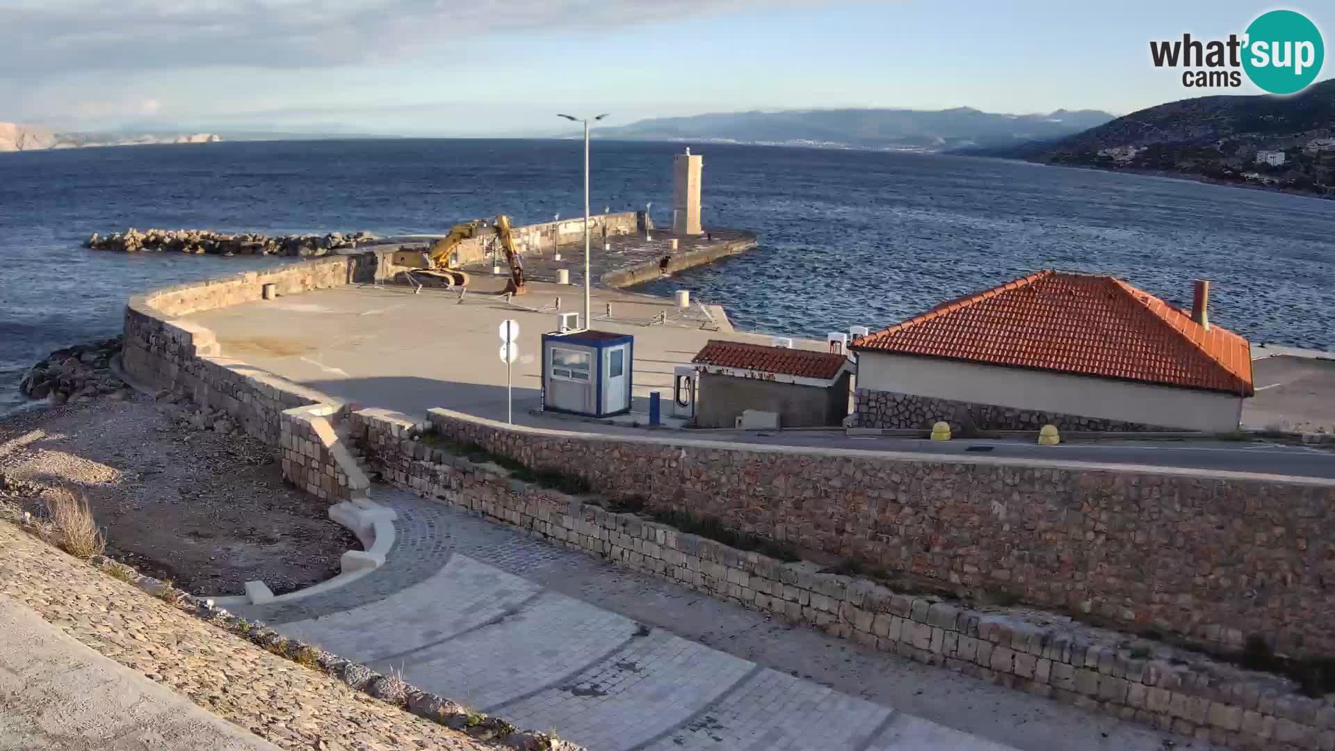Webcam Porto di Segna – Frangiflutti e Faro in diretta