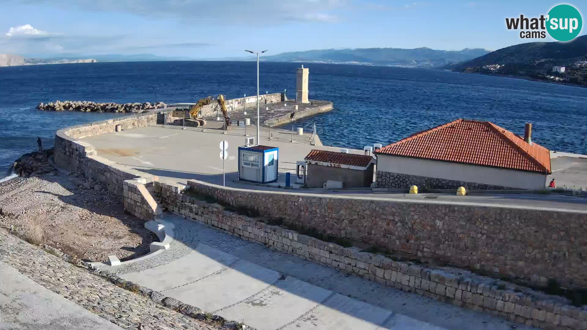 Webcam Porto di Segna – Frangiflutti e Faro in diretta