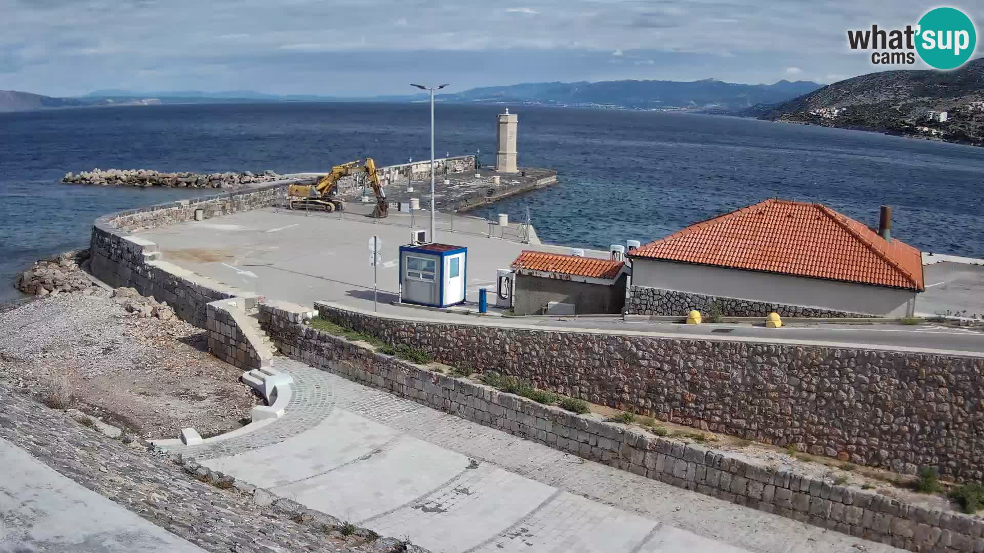 Senj Hafen Webcam – Wellenbrecher & Leuchtturm Liveblick