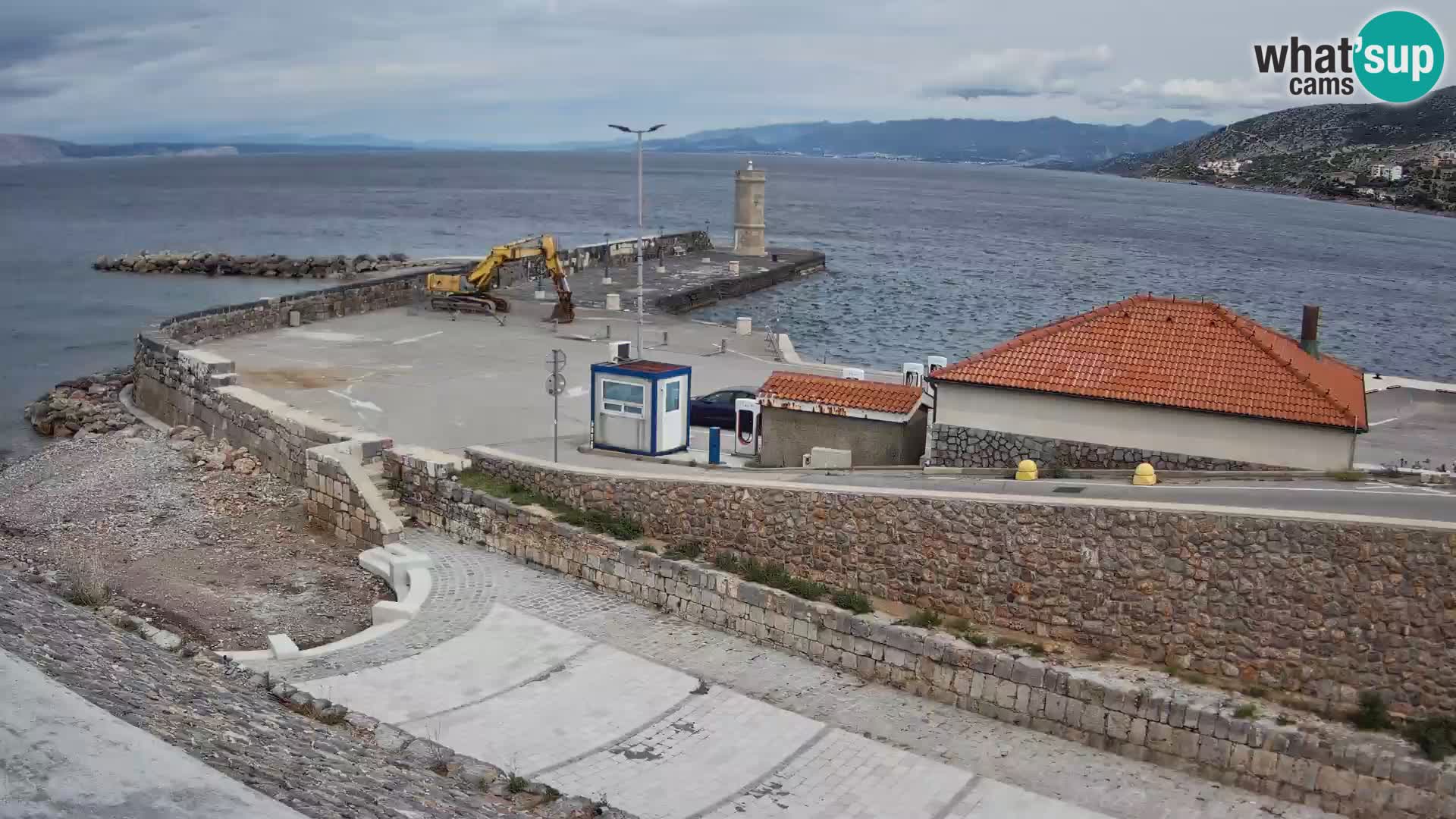 Webcam puerto de Senj – Rompeolas y faro en directo