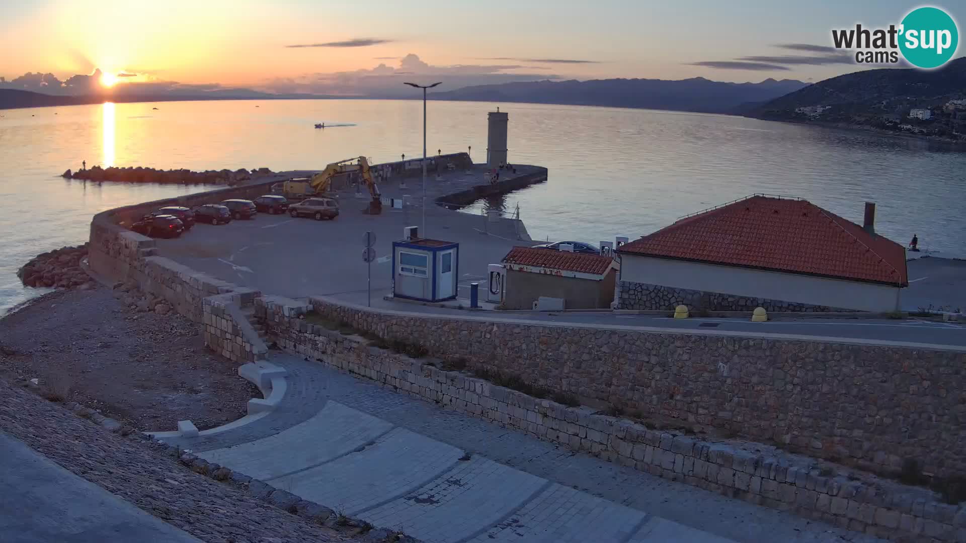 Webcam Porto di Segna – Frangiflutti e Faro in diretta