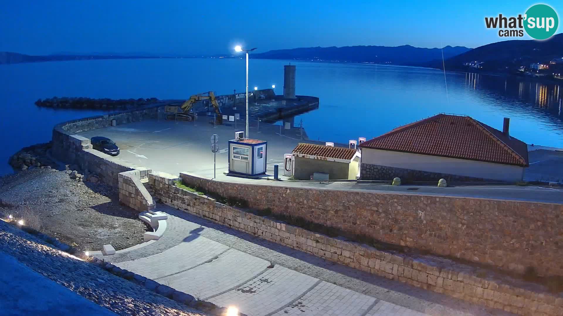 Webcam Porto di Segna – Frangiflutti e Faro in diretta