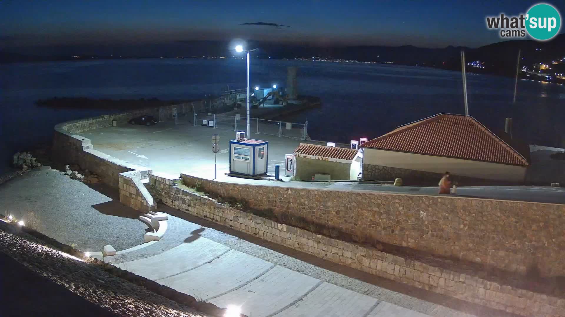 Webcam Porto di Segna – Frangiflutti e Faro in diretta