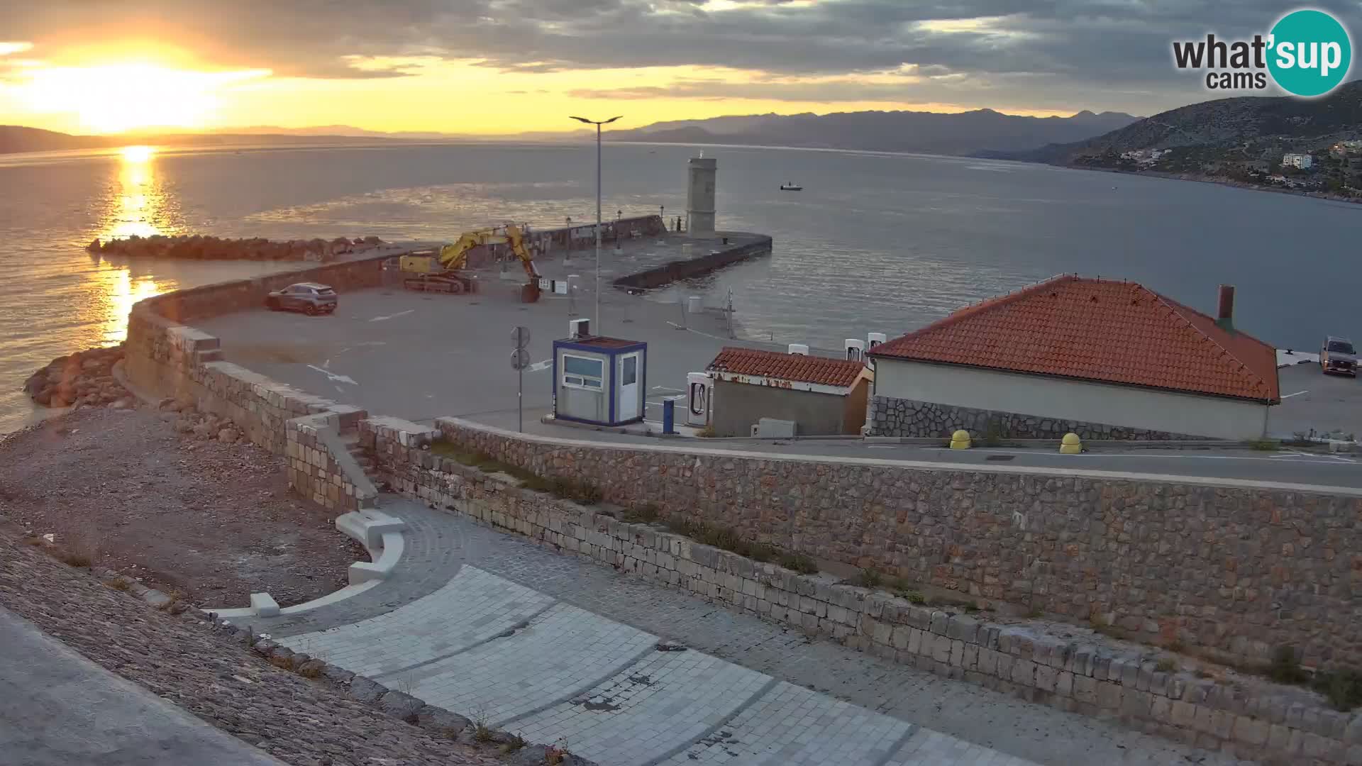 Senj Harbour Webcam – Breakwater & Lighthouse Live View