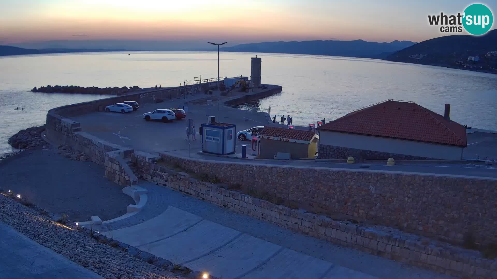 Web kamera Senj luka – Lukobran i svjetionik uživo