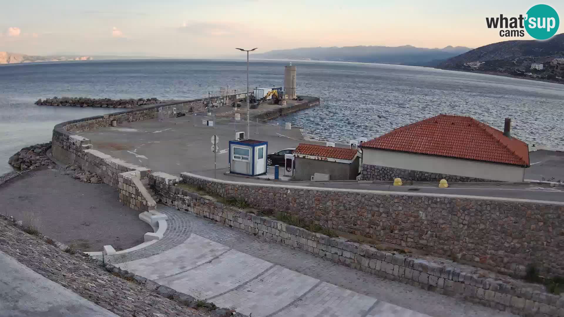 Senj Harbour Webcam – Breakwater & Lighthouse Live View
