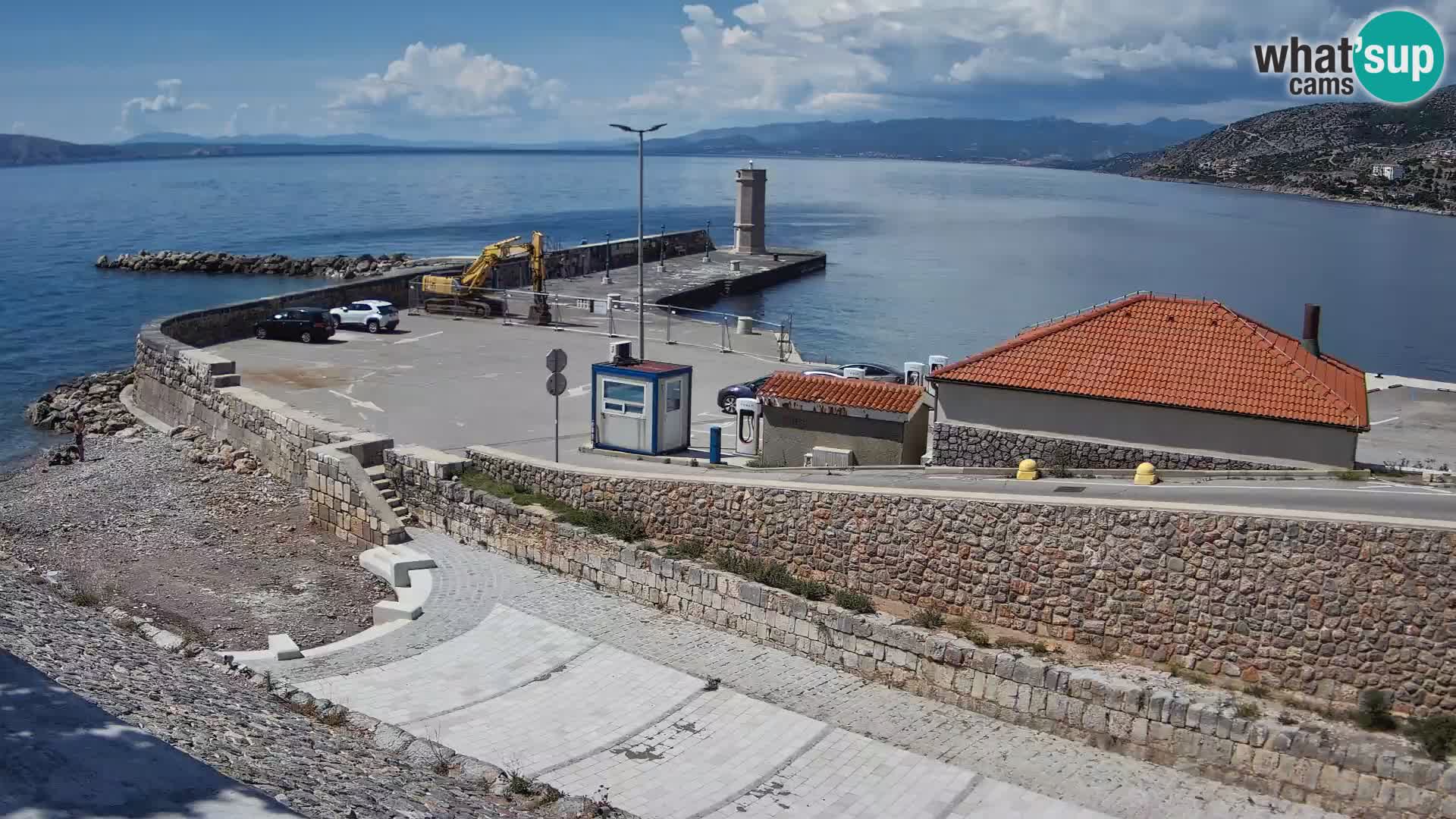 Webcam port de Senj – Vue sur la jetée et le phare
