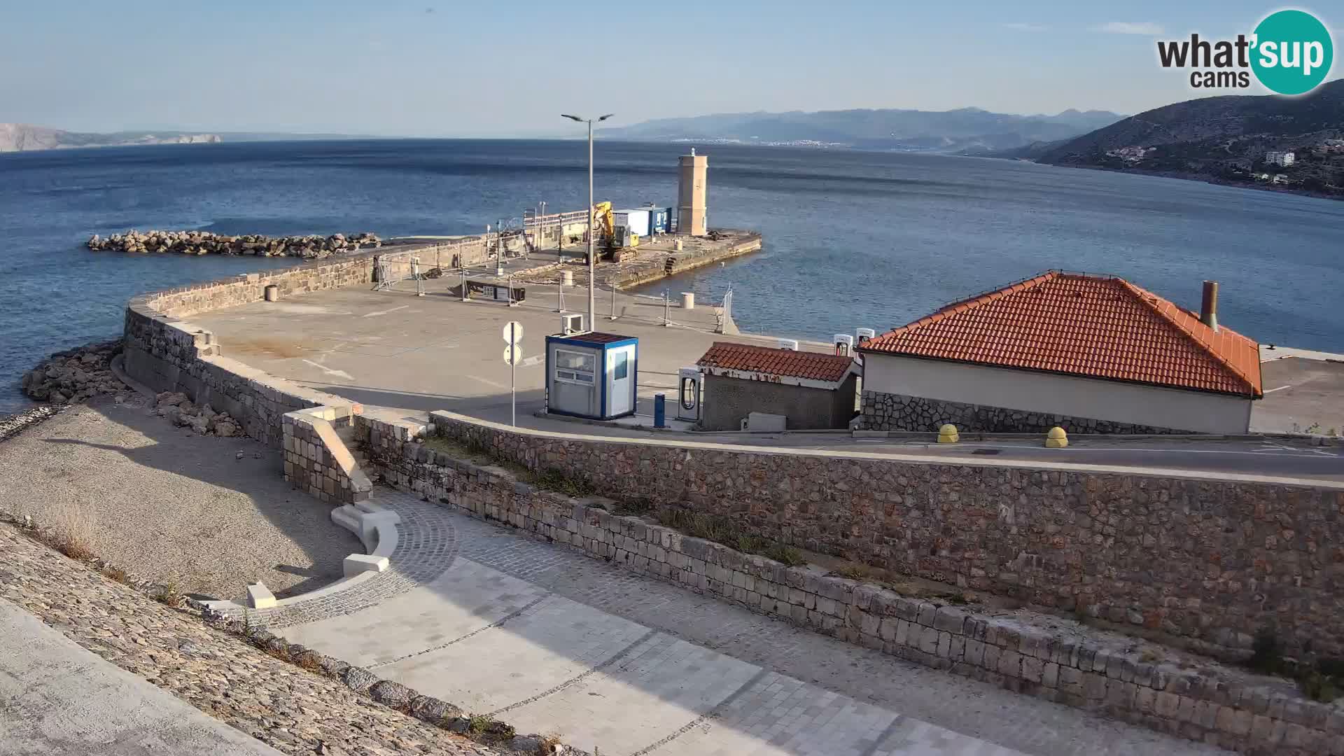 Senj Harbour Webcam – Breakwater & Lighthouse Live View