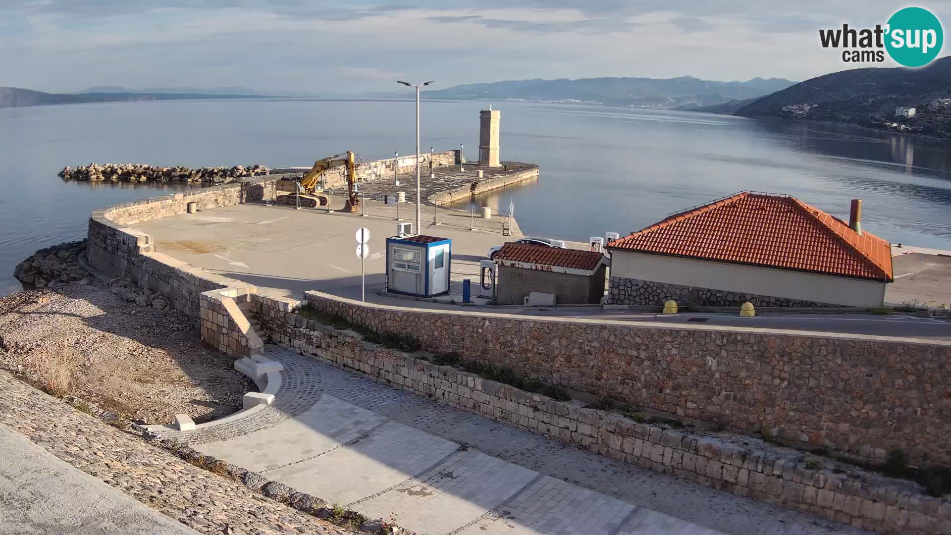 Senj Hafen Webcam – Wellenbrecher & Leuchtturm Liveblick