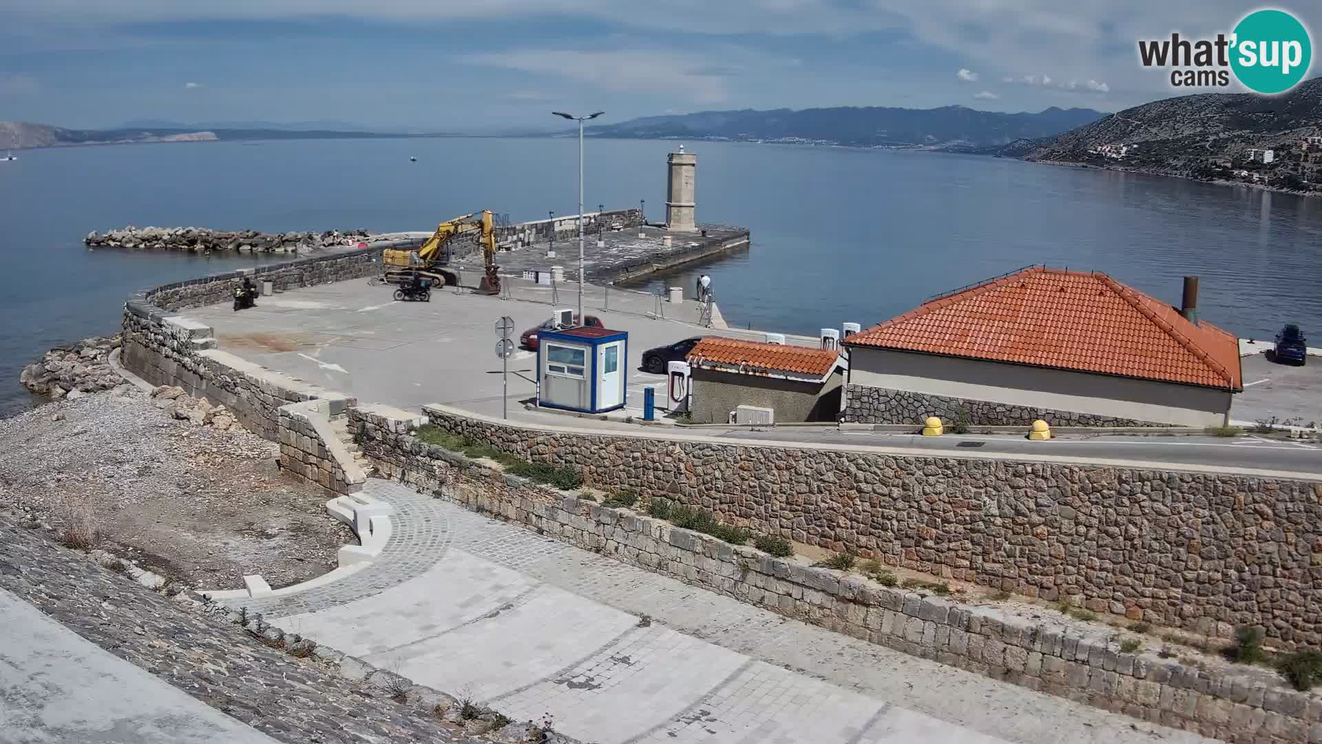 Webcam port de Senj – Vue sur la jetée et le phare