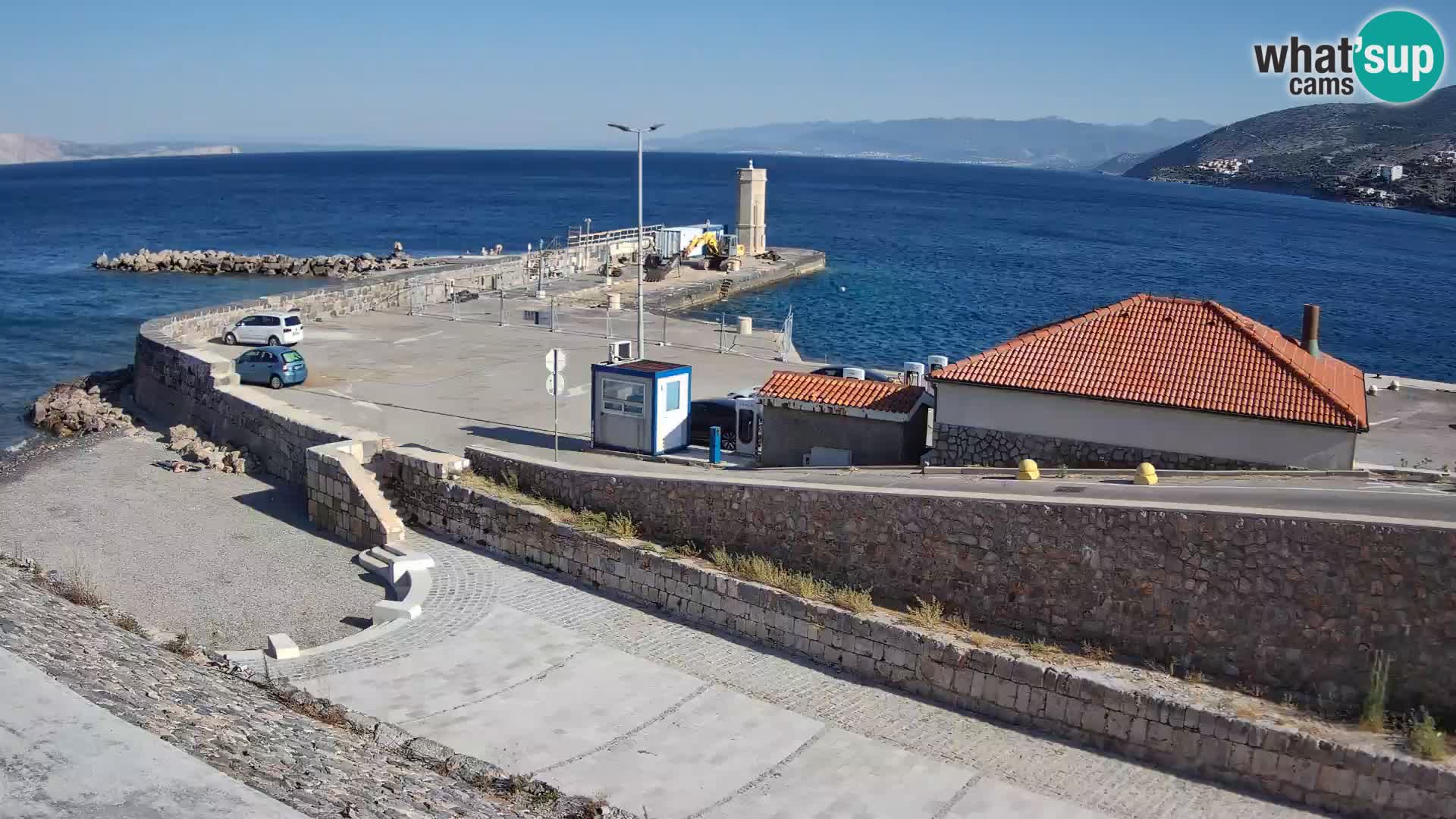 Webcam port de Senj – Vue sur la jetée et le phare
