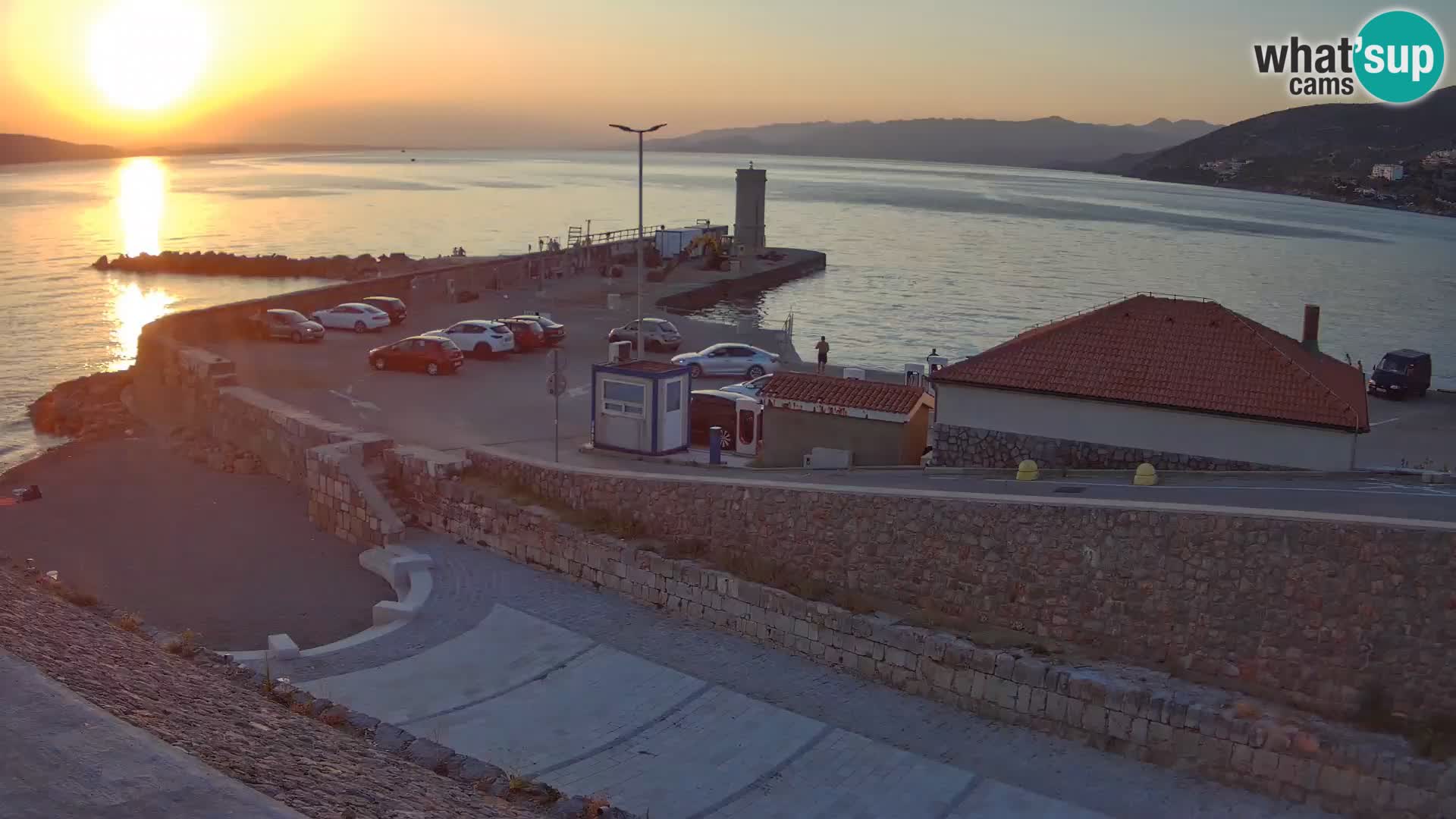 Webcam puerto de Senj – Rompeolas y faro en directo