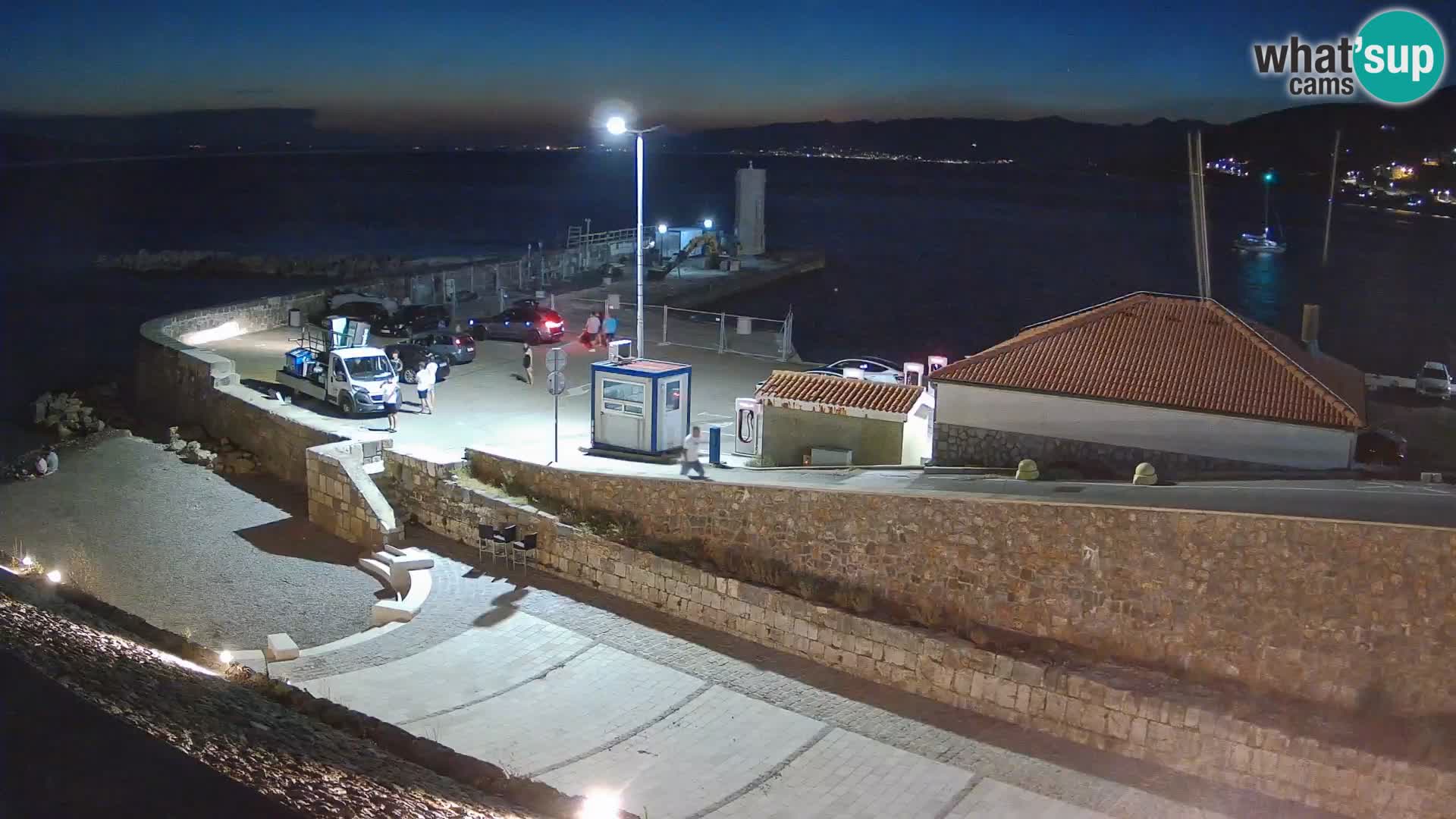 Webcam puerto de Senj – Rompeolas y faro en directo