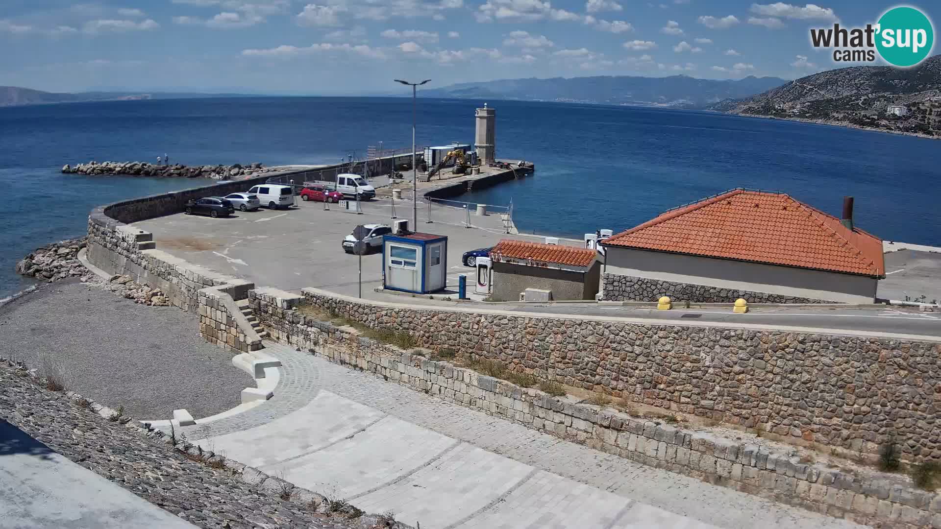 Webcam port de Senj – Vue sur la jetée et le phare