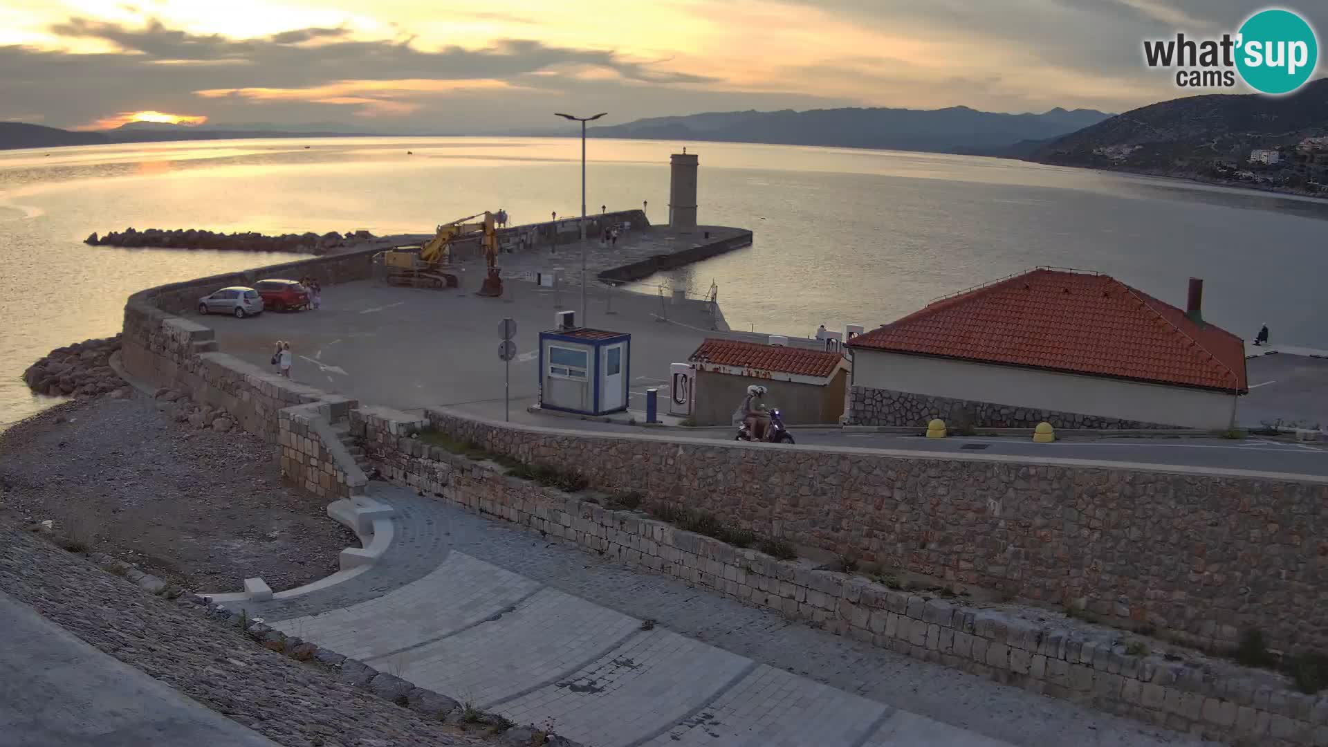 Webcam puerto de Senj – Rompeolas y faro en directo