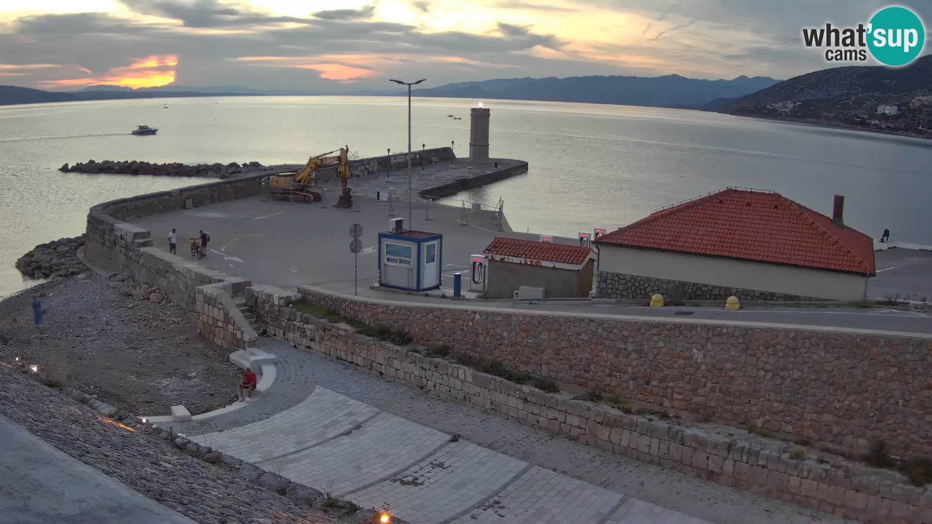 Senj Harbour Webcam – Breakwater & Lighthouse Live View