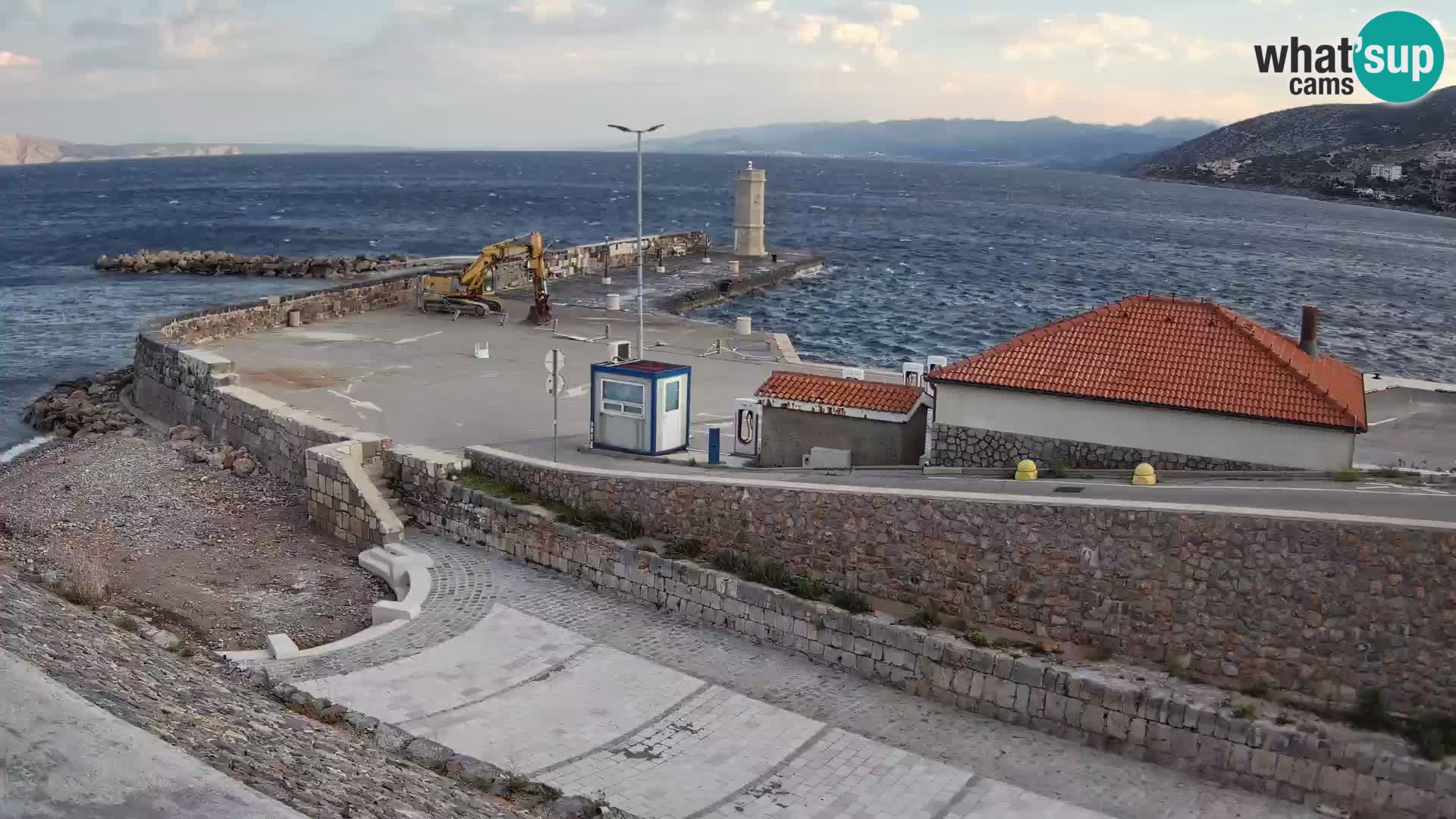 Senj Harbour Webcam – Breakwater & Lighthouse Live View