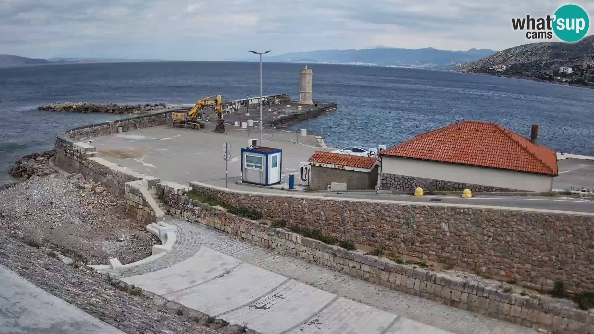 Webcam port de Senj – Vue sur la jetée et le phare
