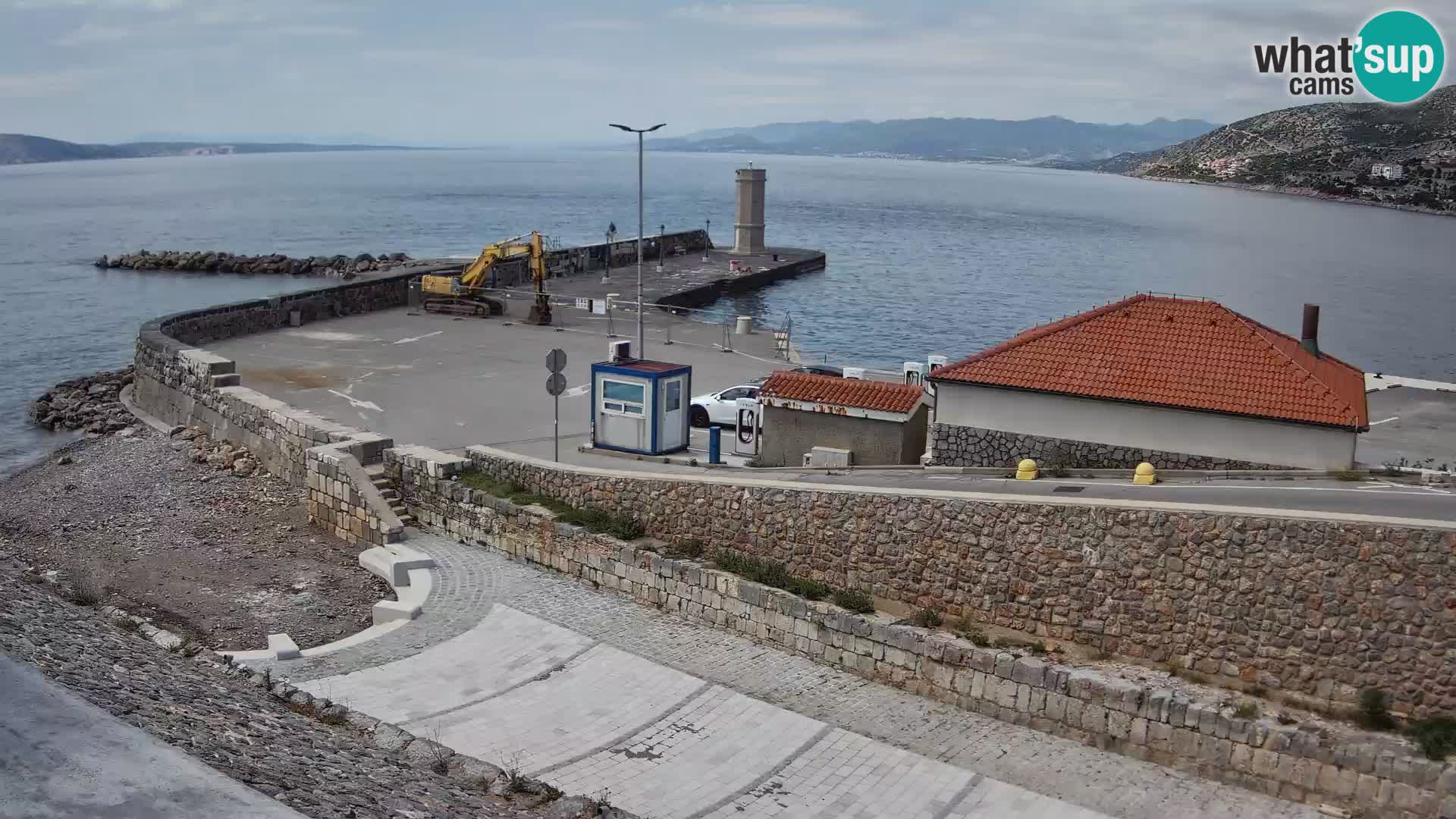 Web kamera Senj luka – Lukobran i svjetionik uživo