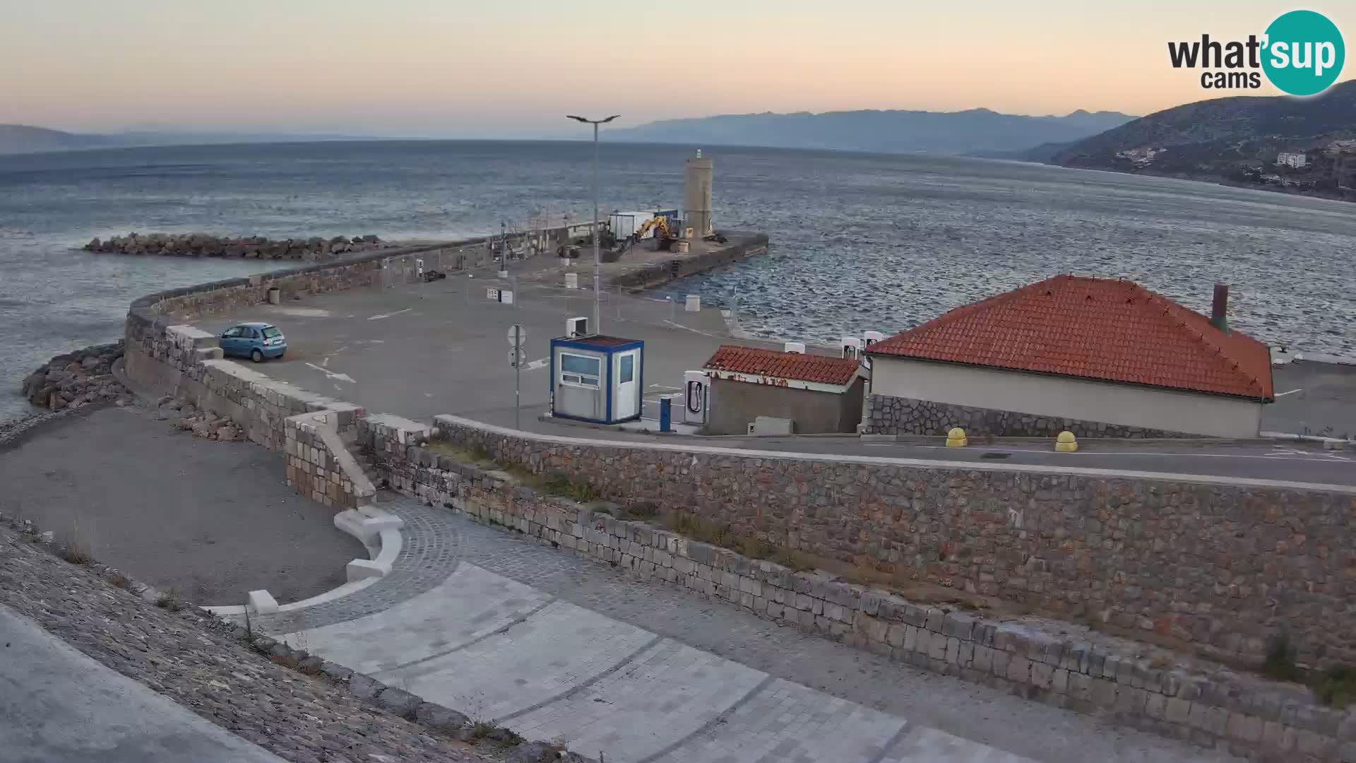 Senj Harbour Webcam – Breakwater & Lighthouse Live View