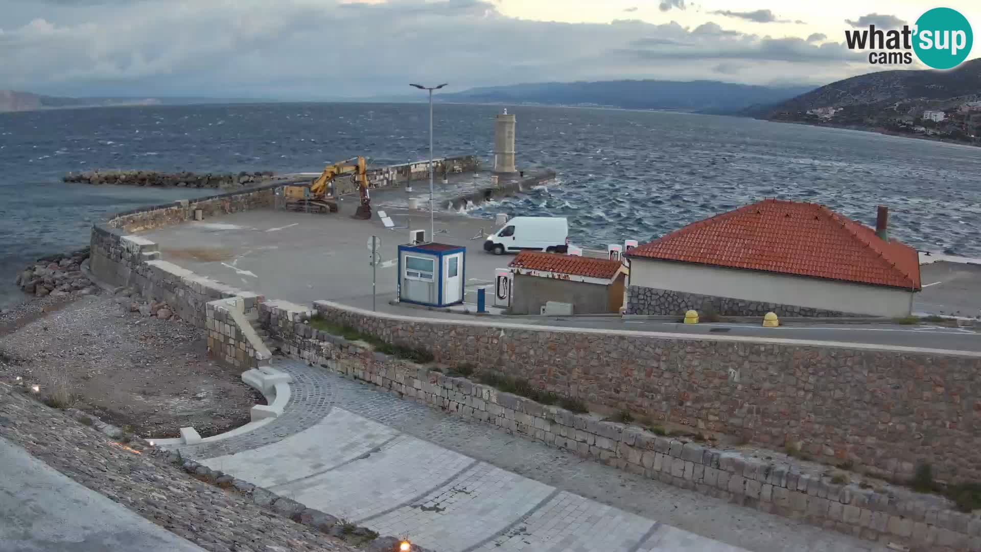 Webcam Porto di Segna – Frangiflutti e Faro in diretta