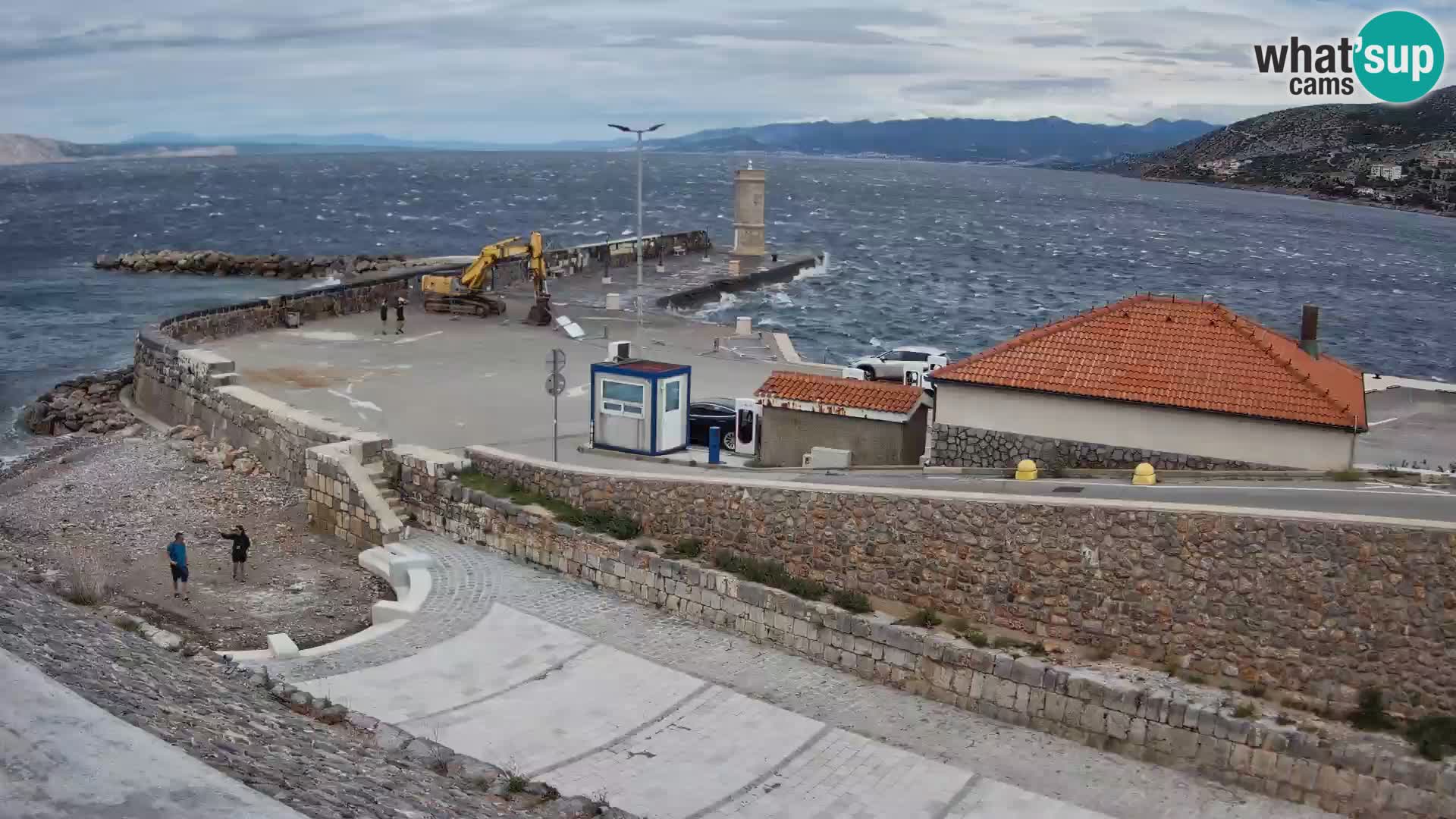 Webcam port de Senj – Vue sur la jetée et le phare