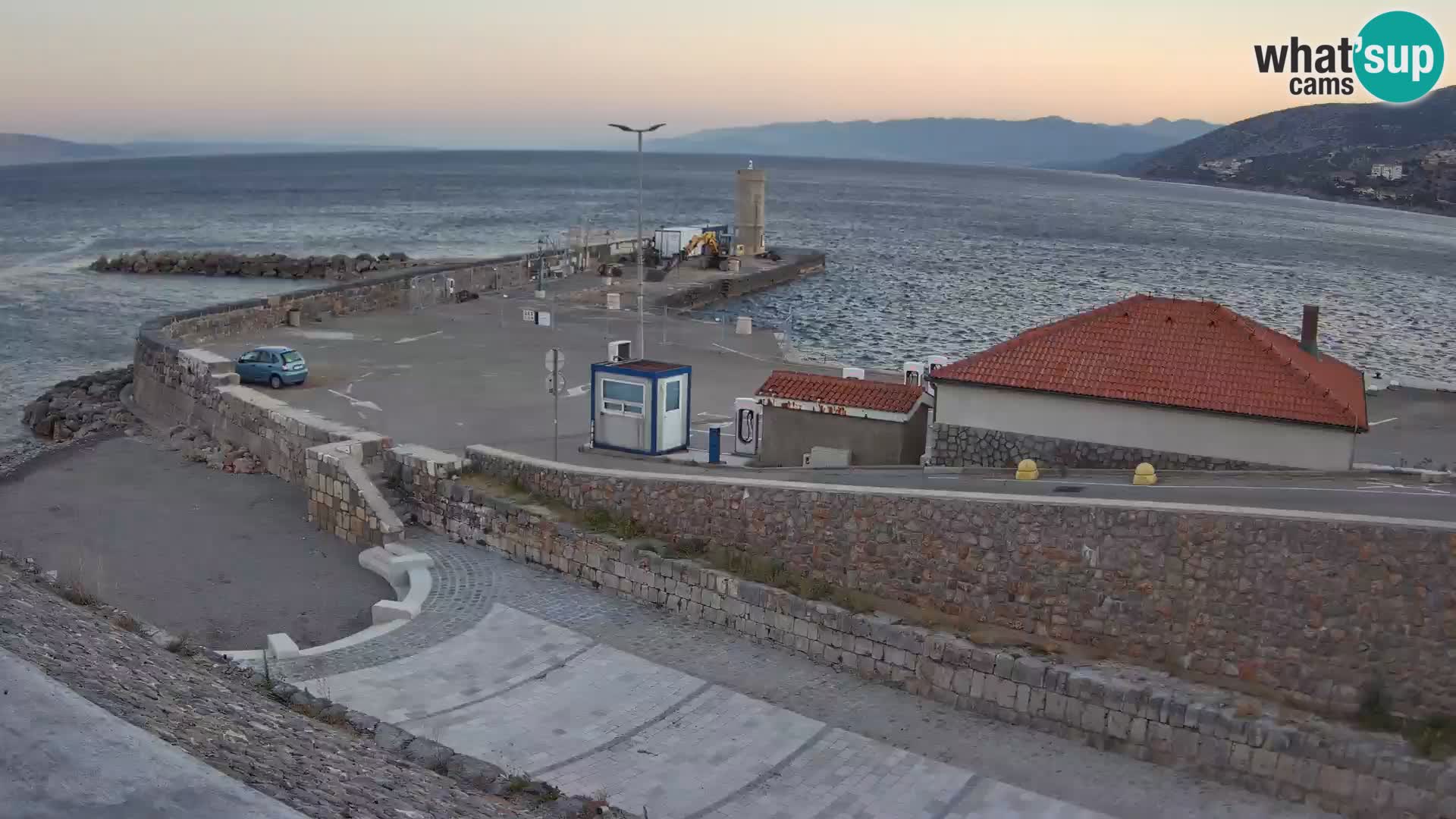 Senj Harbour Webcam – Breakwater & Lighthouse Live View