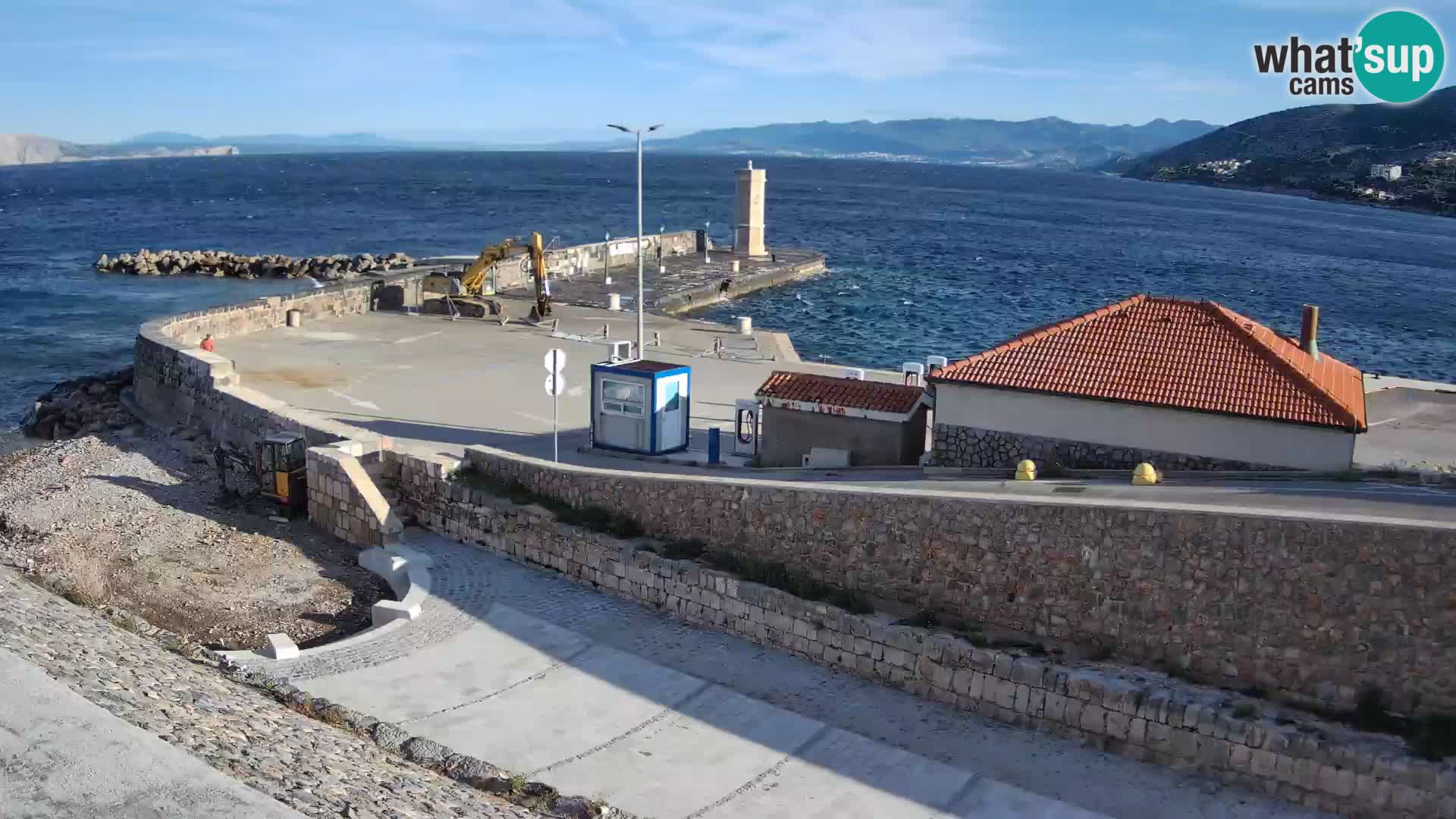 Webcam Porto di Segna – Frangiflutti e Faro in diretta