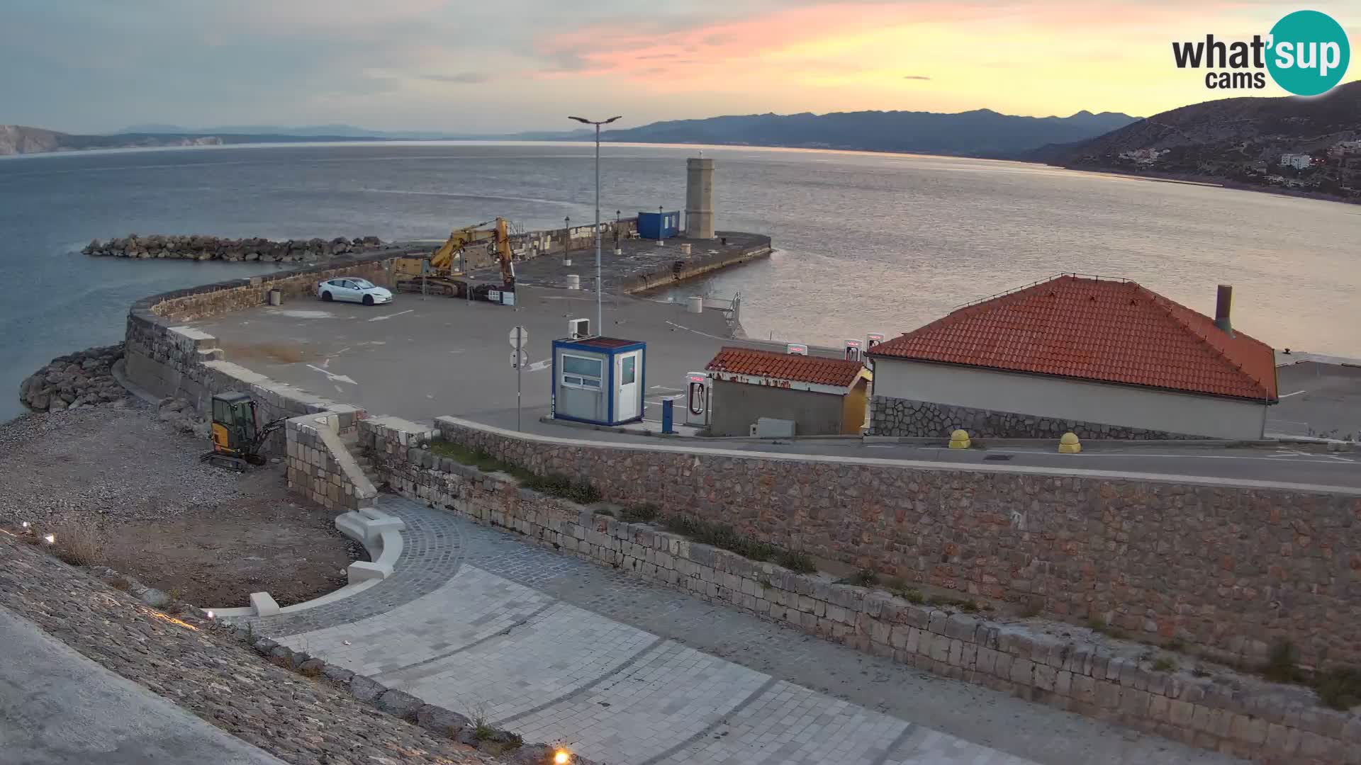 Senj Harbour Webcam – Breakwater & Lighthouse Live View