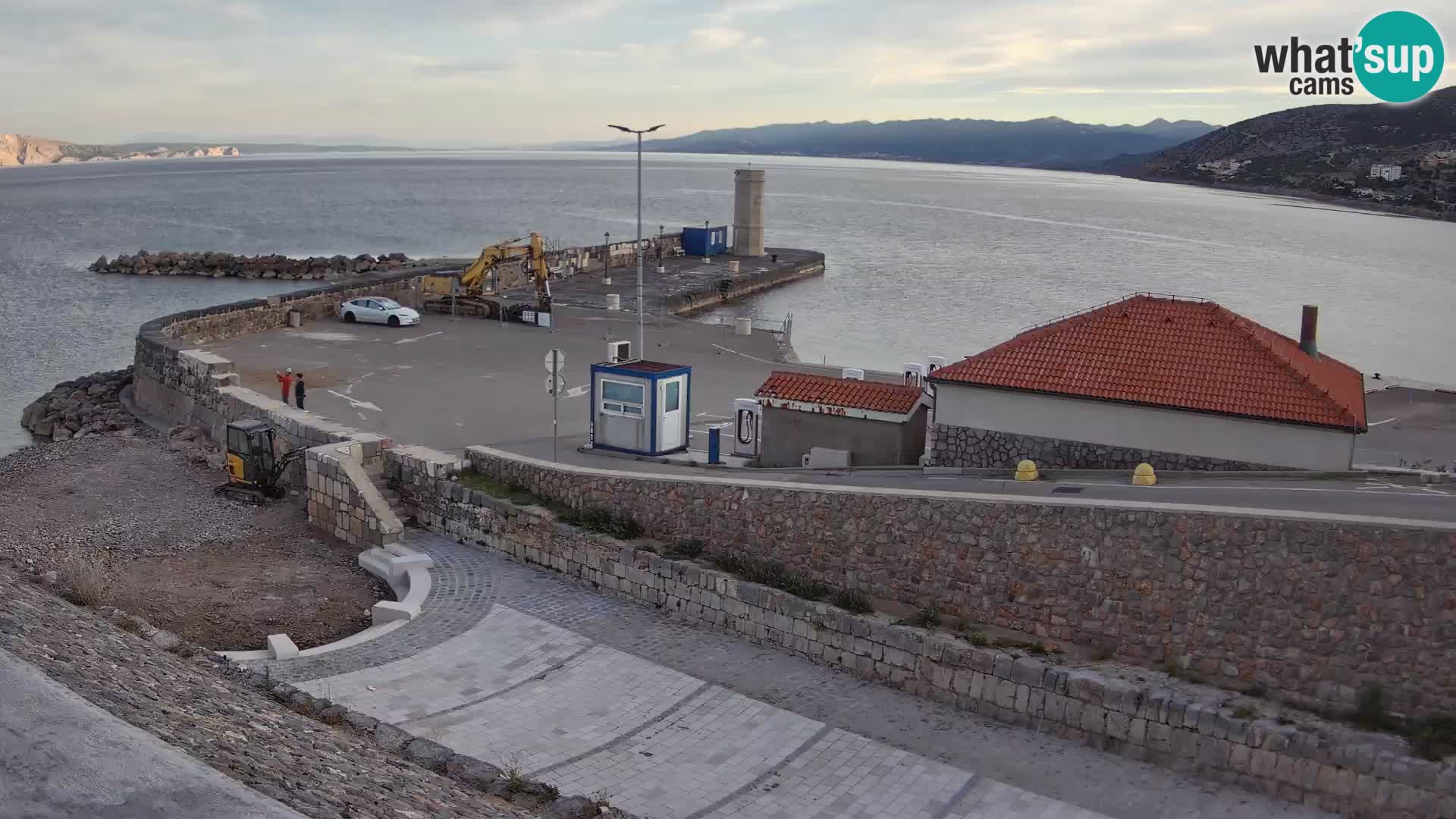 Webcam Porto di Segna – Frangiflutti e Faro in diretta