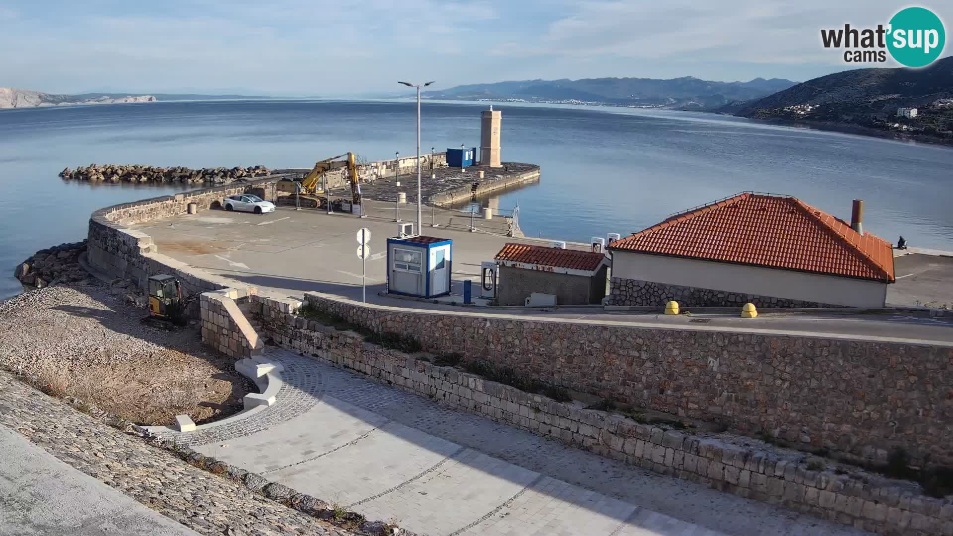 Webcam Porto di Segna – Frangiflutti e Faro in diretta