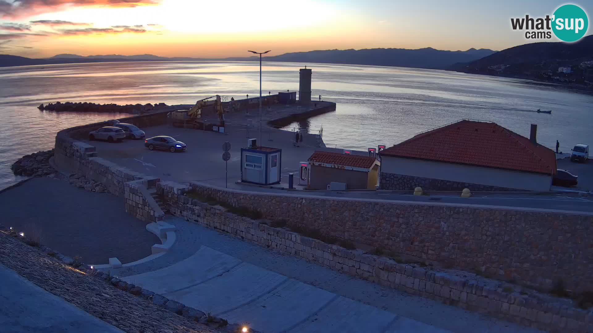 Webcam Porto di Segna – Frangiflutti e Faro in diretta