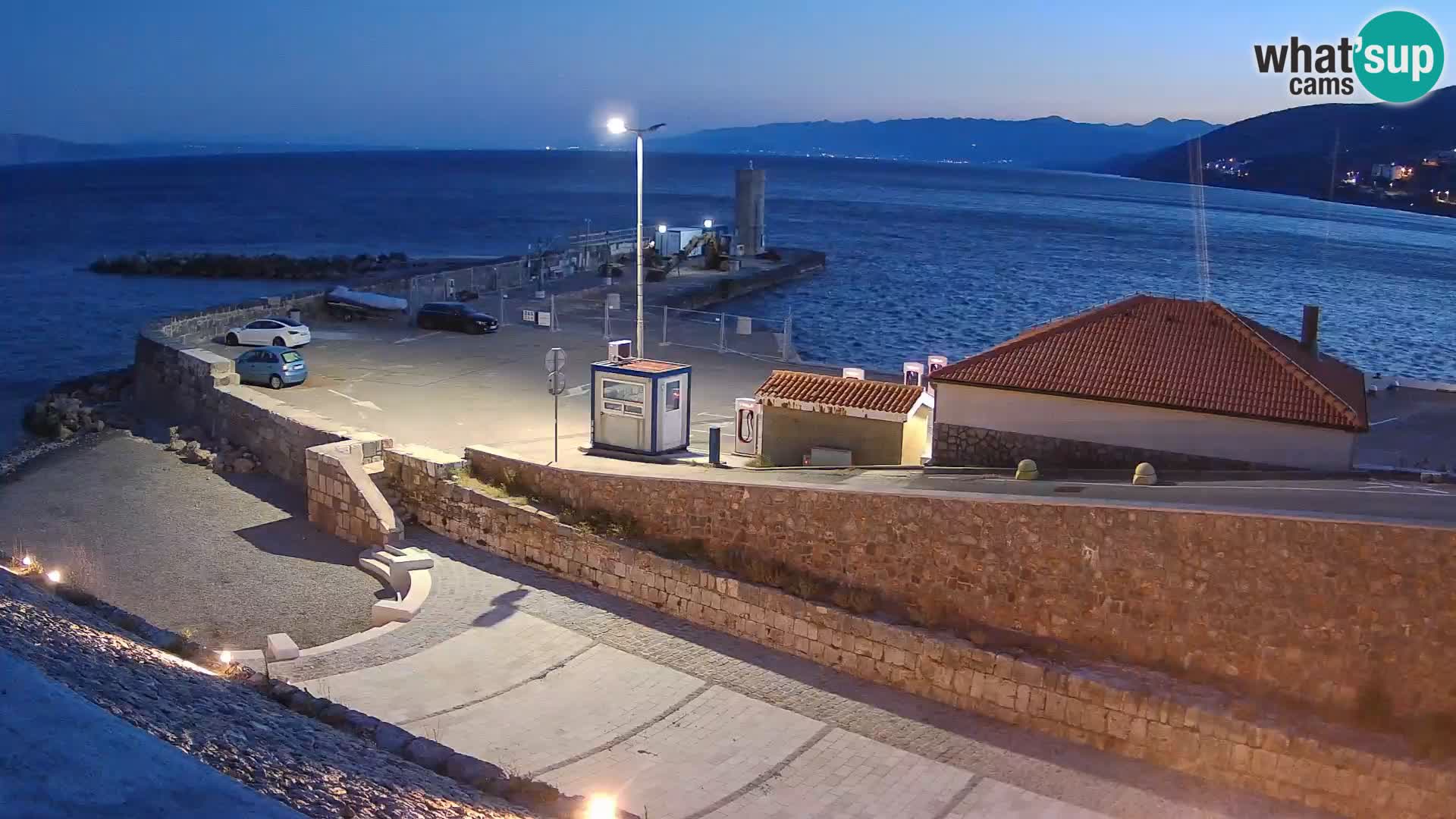 Webcam puerto de Senj – Rompeolas y faro en directo