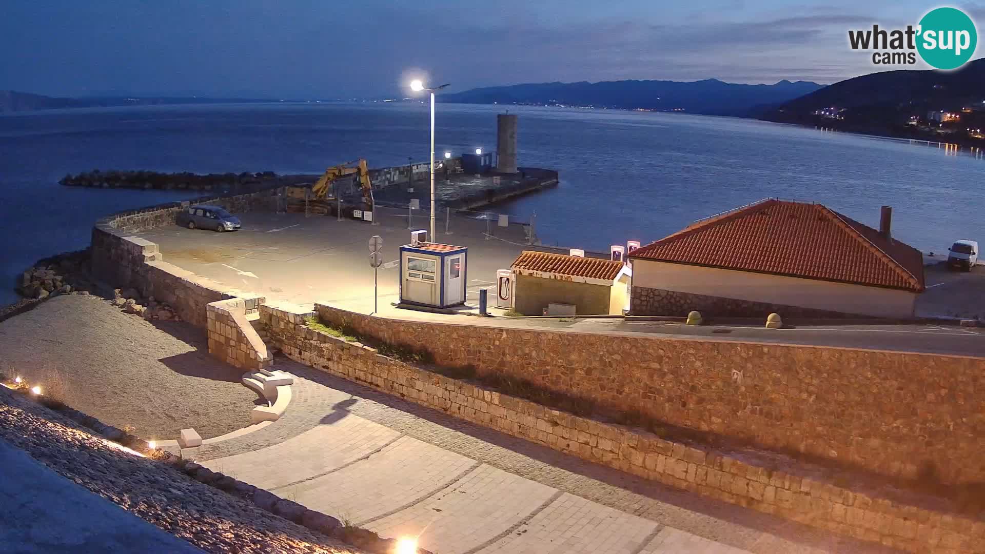 Webcam puerto de Senj – Rompeolas y faro en directo
