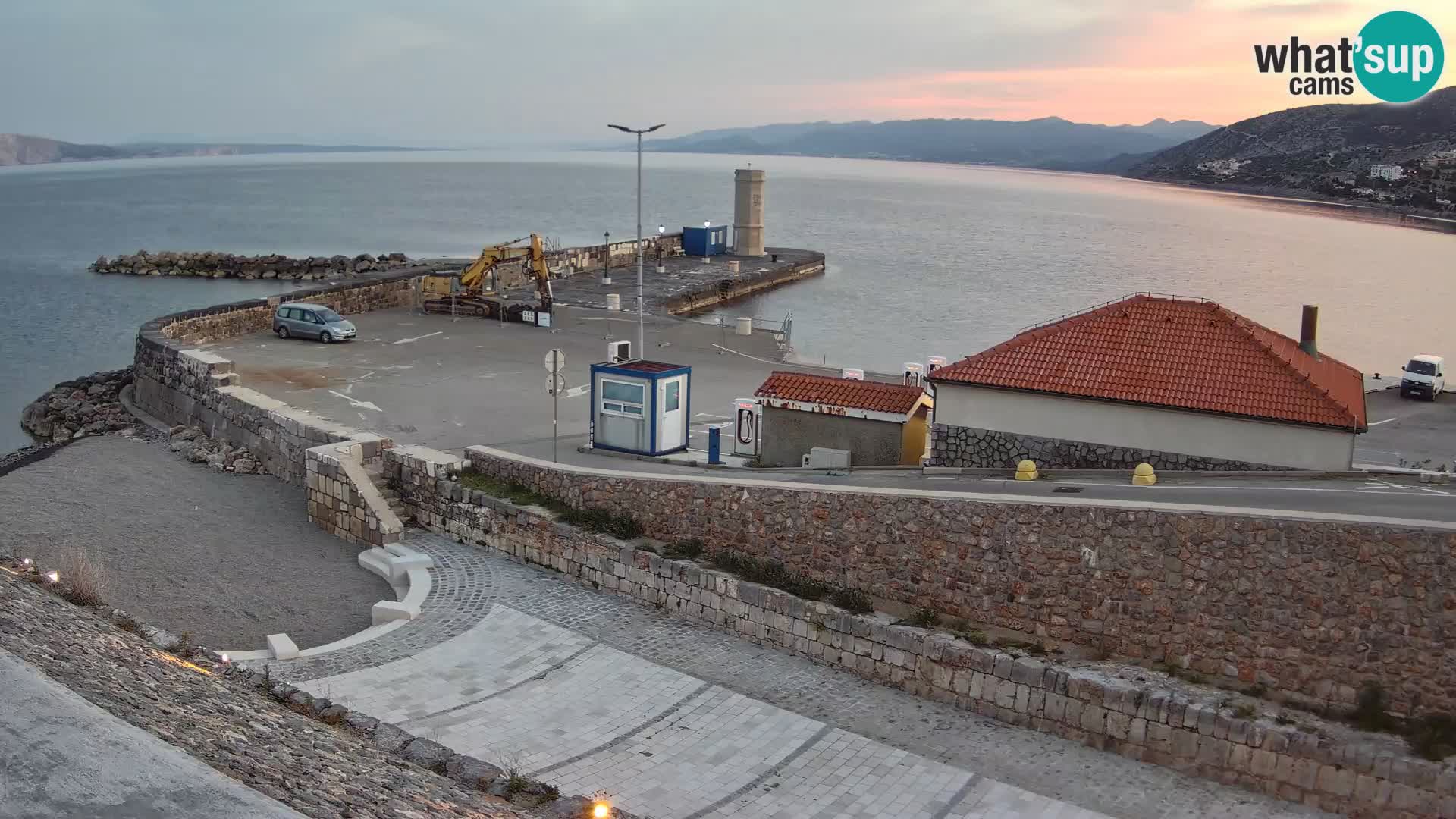 Senj Hafen Webcam – Wellenbrecher & Leuchtturm Liveblick