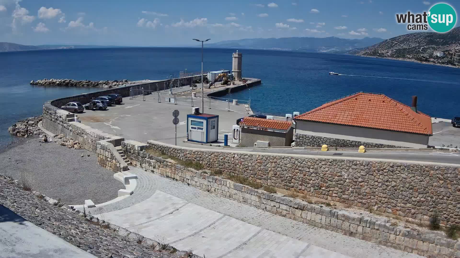 Webcam port de Senj – Vue sur la jetée et le phare