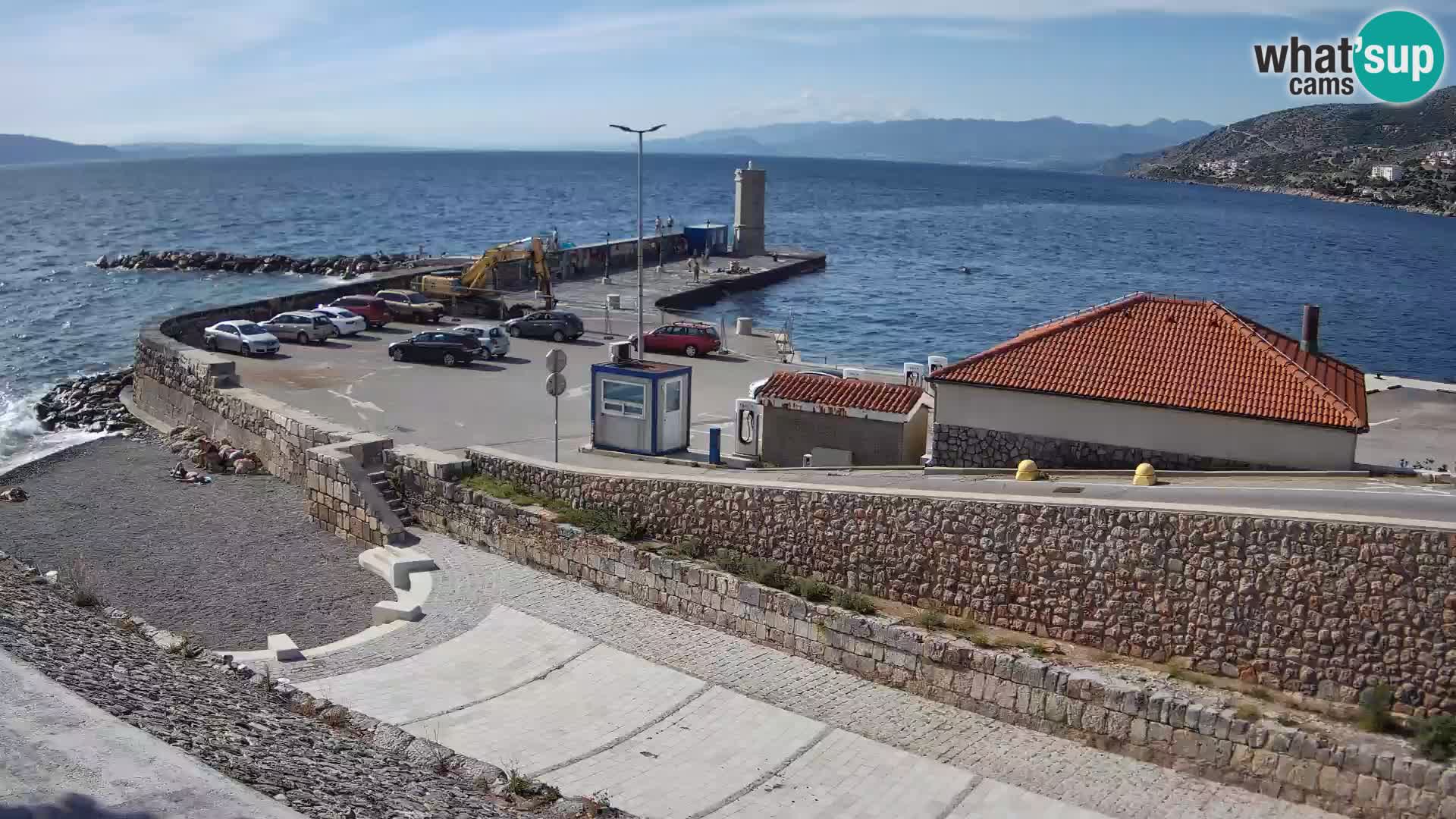 Webcam port de Senj – Vue sur la jetée et le phare
