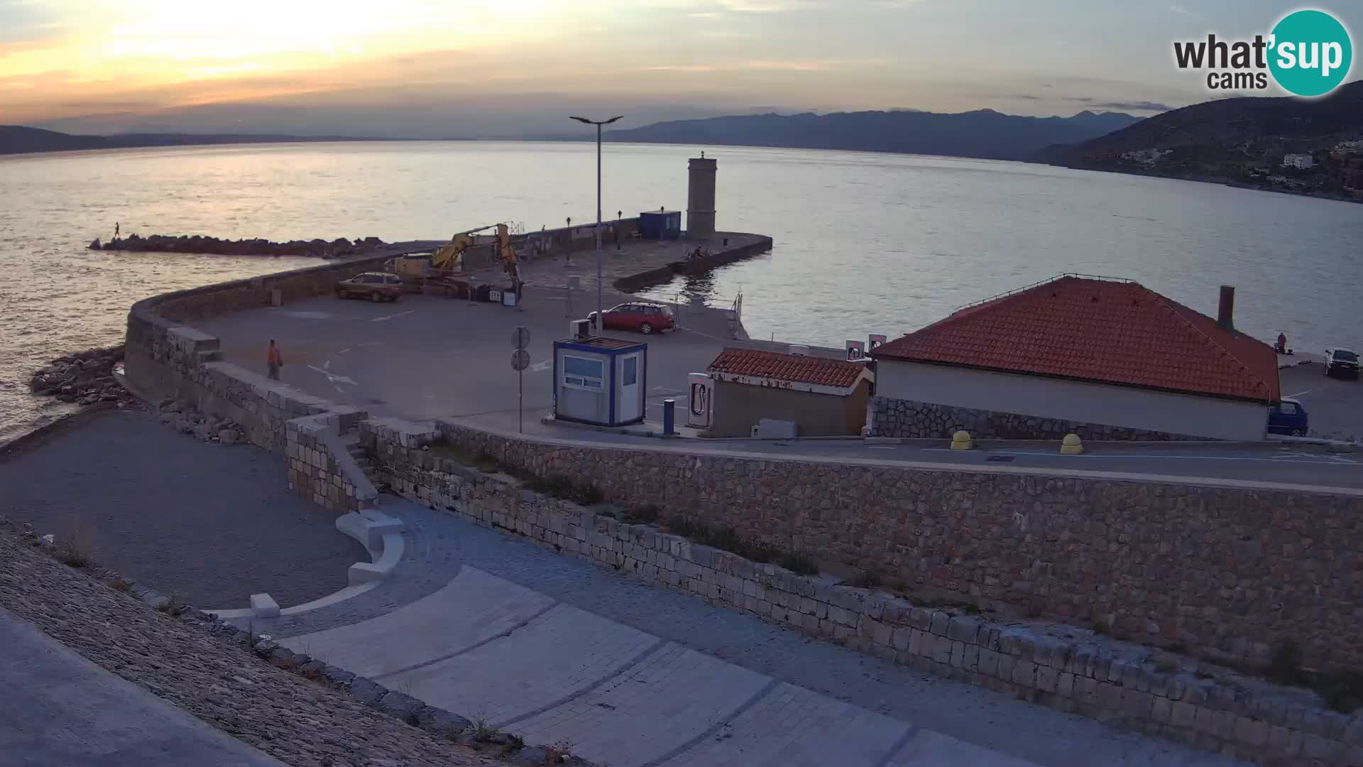 Webcam Porto di Segna – Frangiflutti e Faro in diretta