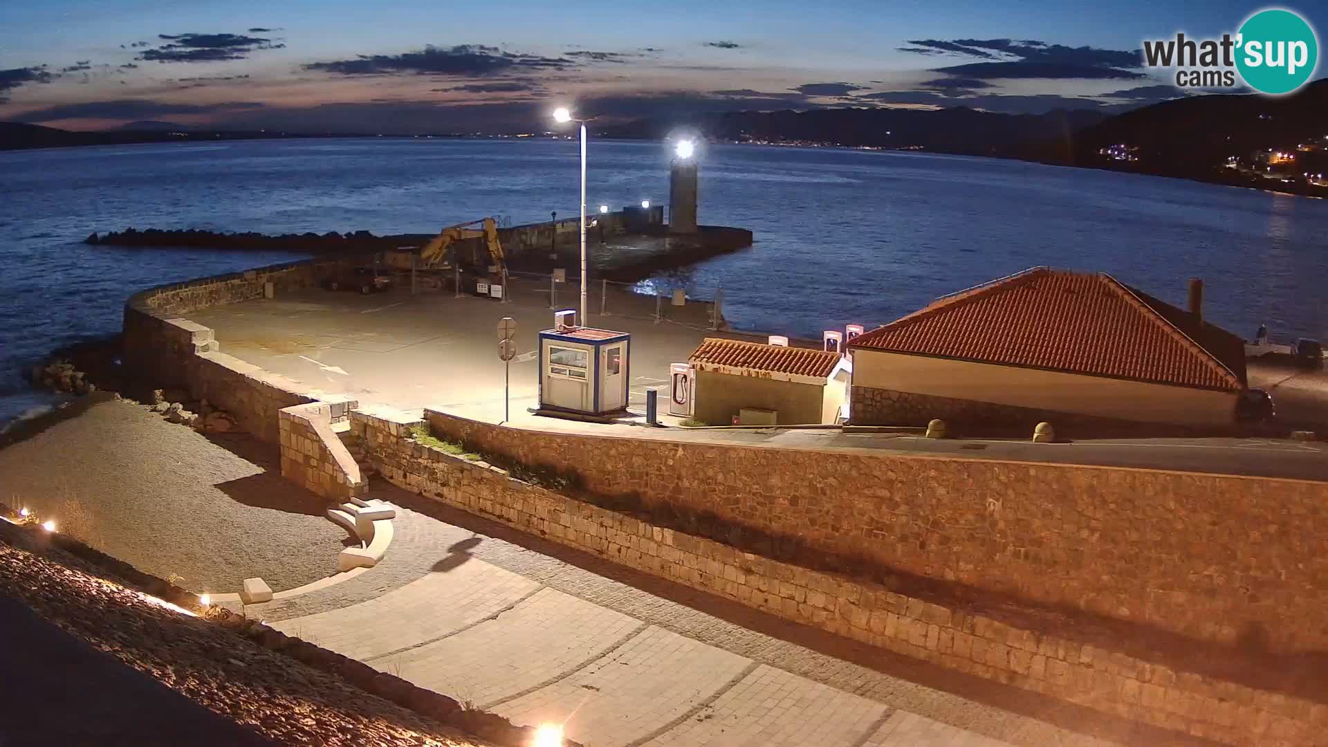 Senj Hafen Webcam – Wellenbrecher & Leuchtturm Liveblick