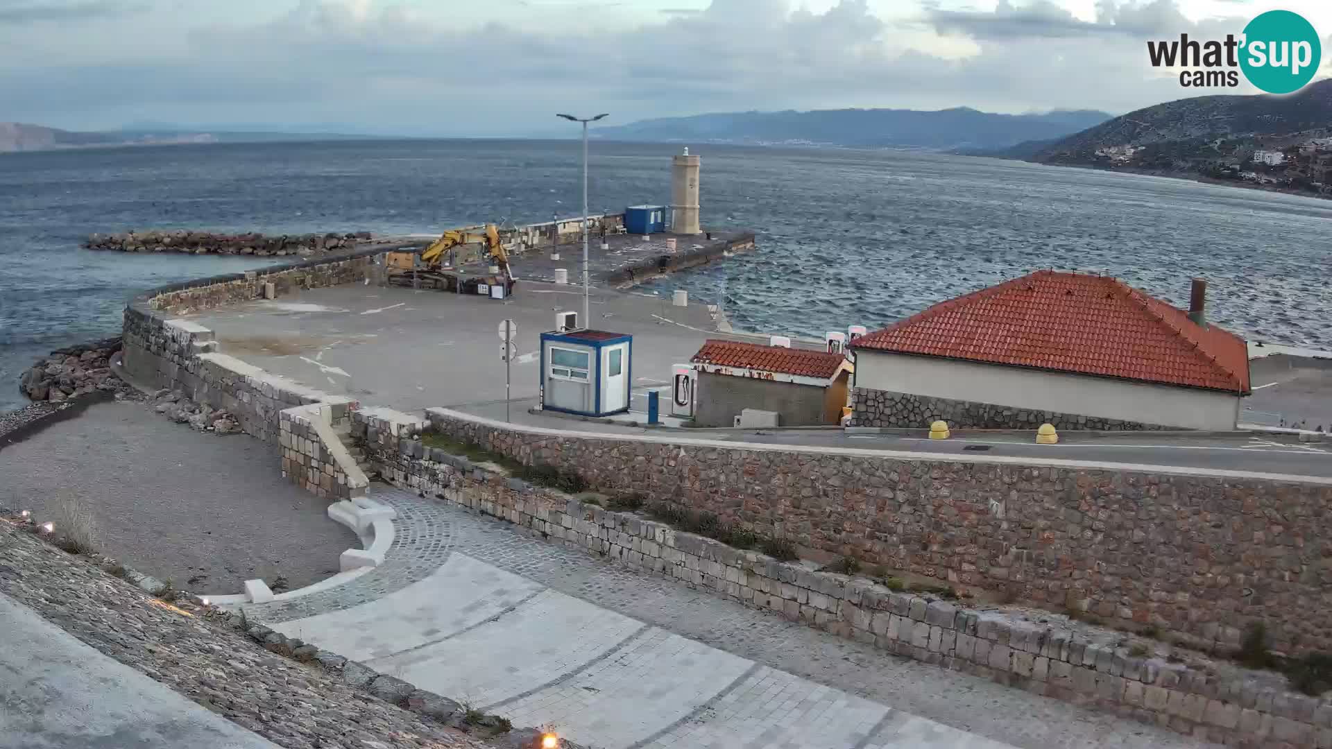 Webcam Porto di Segna – Frangiflutti e Faro in diretta