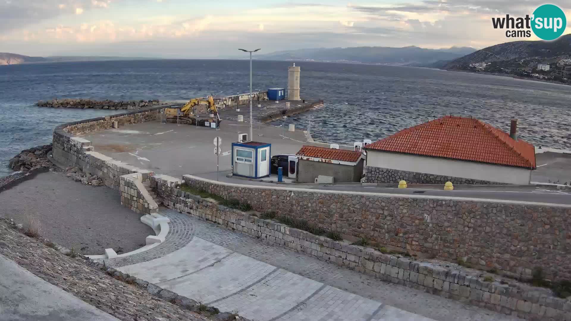 Senj Harbour Webcam – Breakwater & Lighthouse Live View