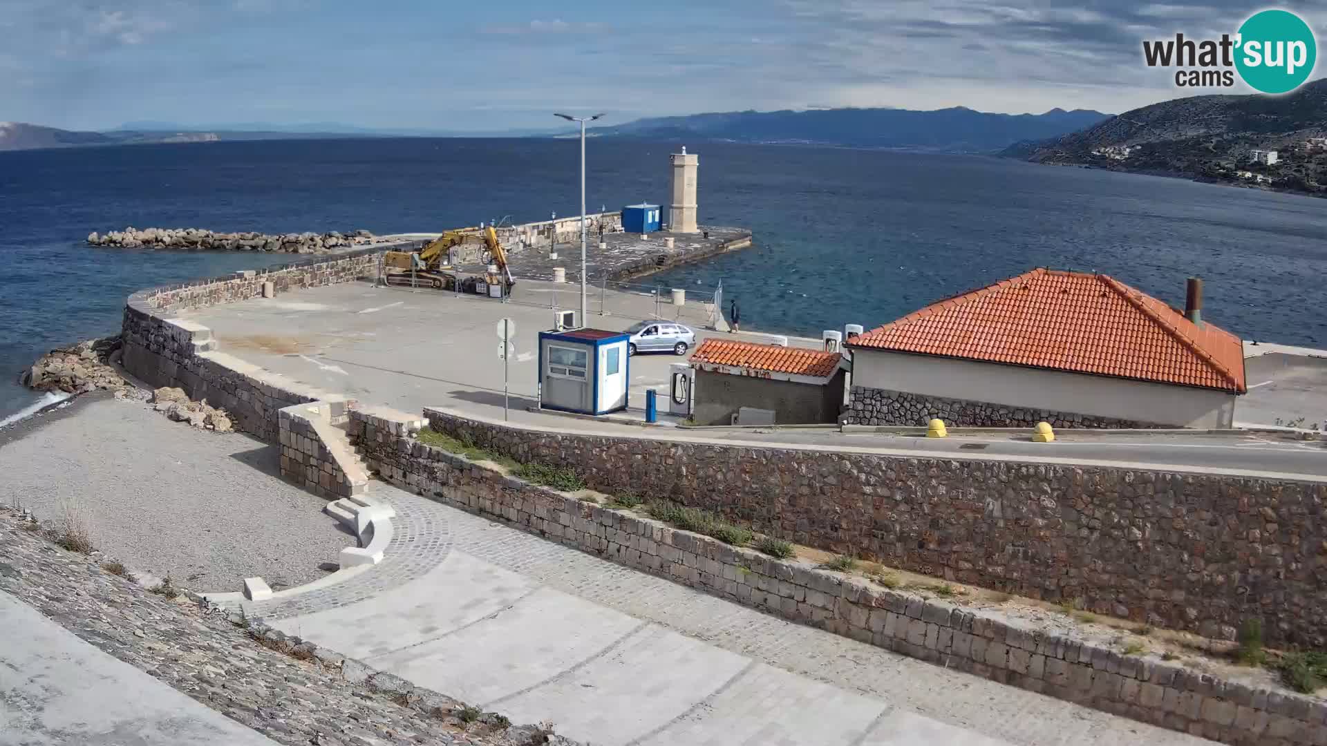 Senj Hafen Webcam – Wellenbrecher & Leuchtturm Liveblick