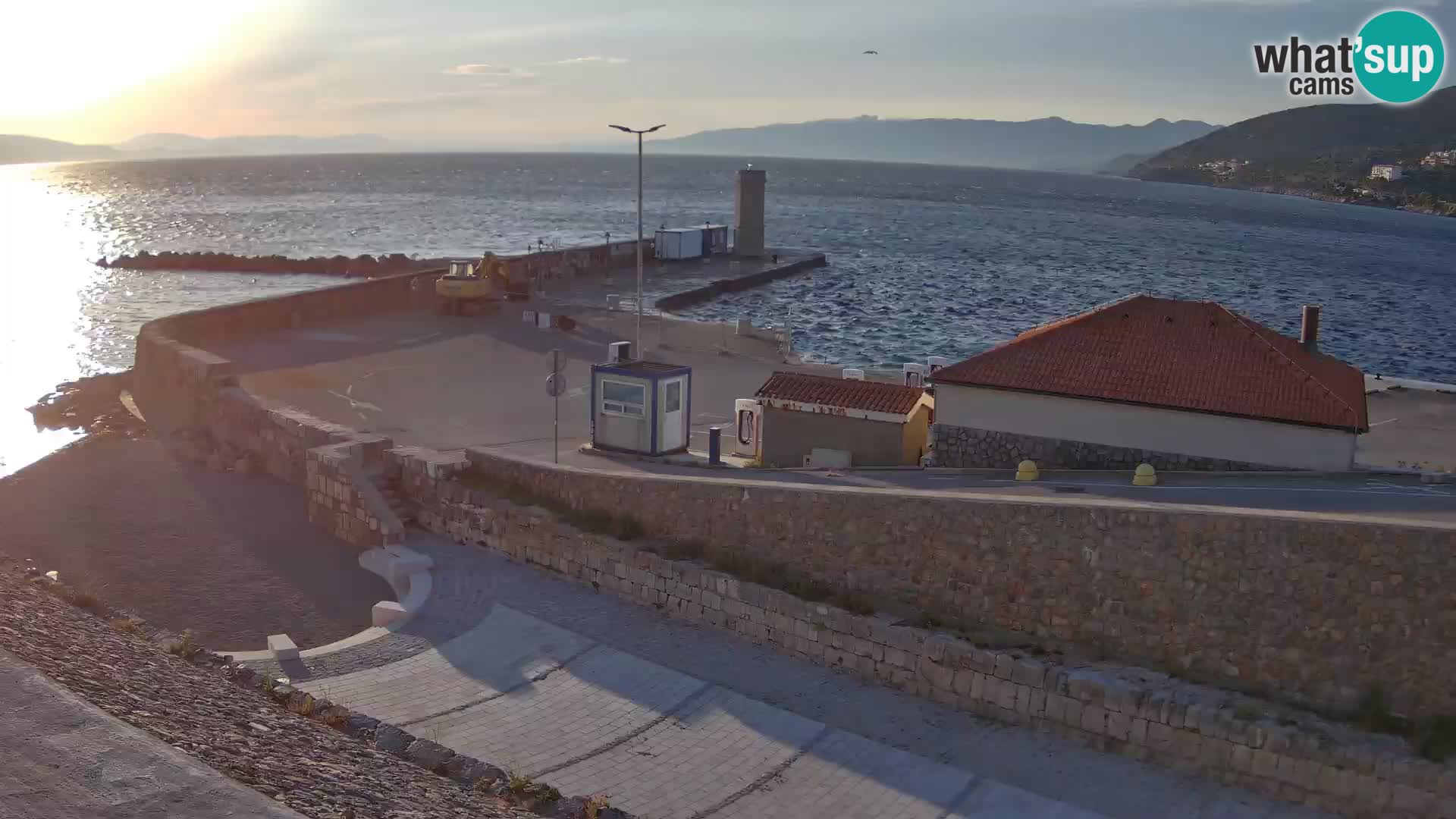 Senj Harbour Webcam – Breakwater & Lighthouse Live View