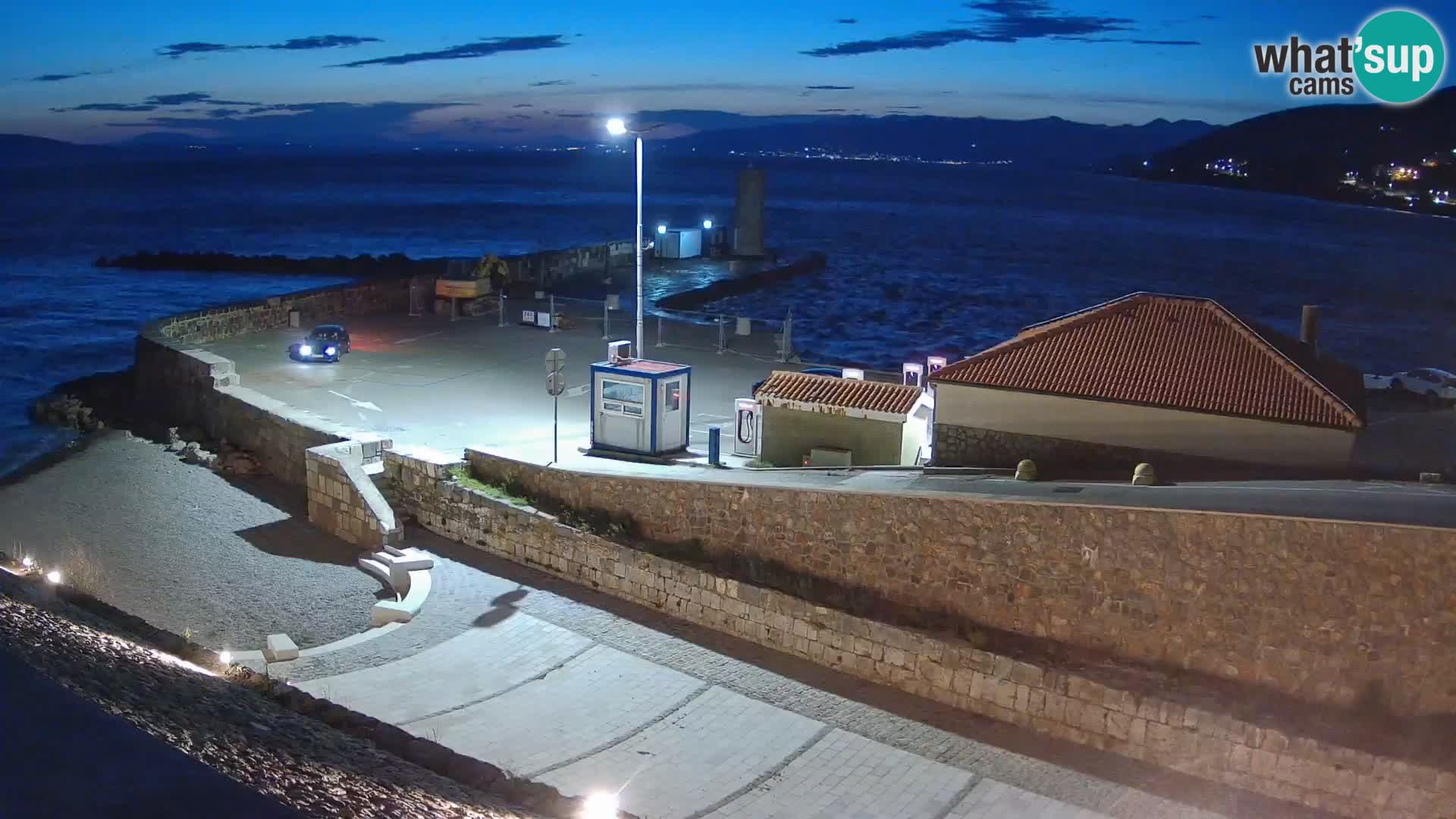 Senj Harbour Webcam – Breakwater & Lighthouse Live View